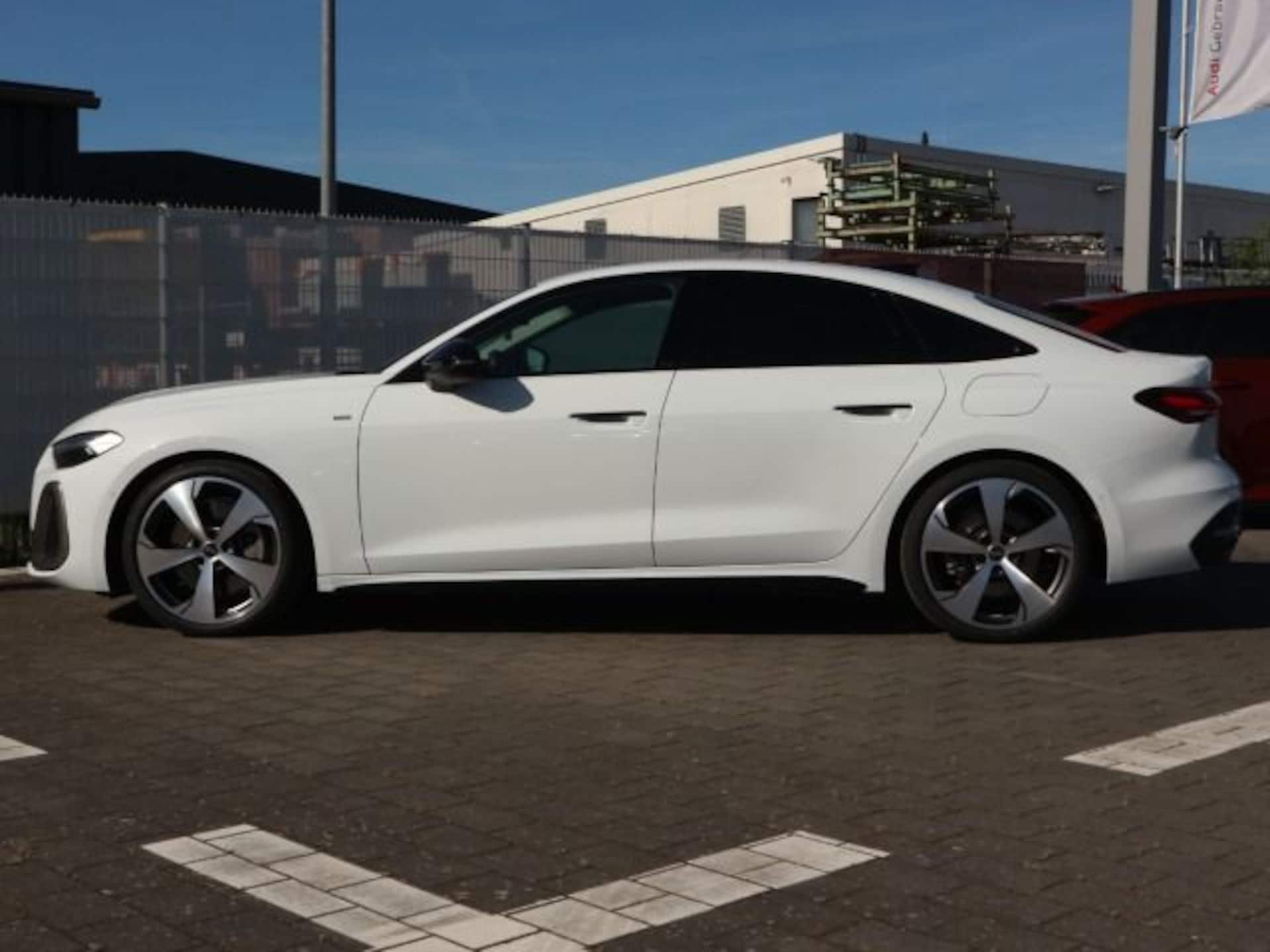 Audi A5 Limousine e-hybrid edition one