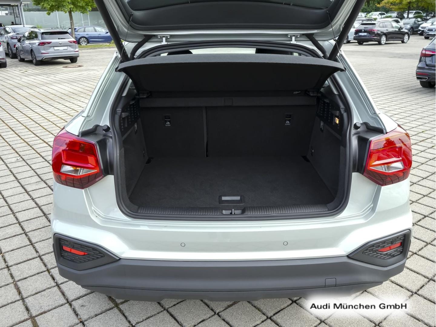 Bild über Audi Q2 35 TFSI S tronic - für weitere Informationen kontaktieren Sie den Audi Partner