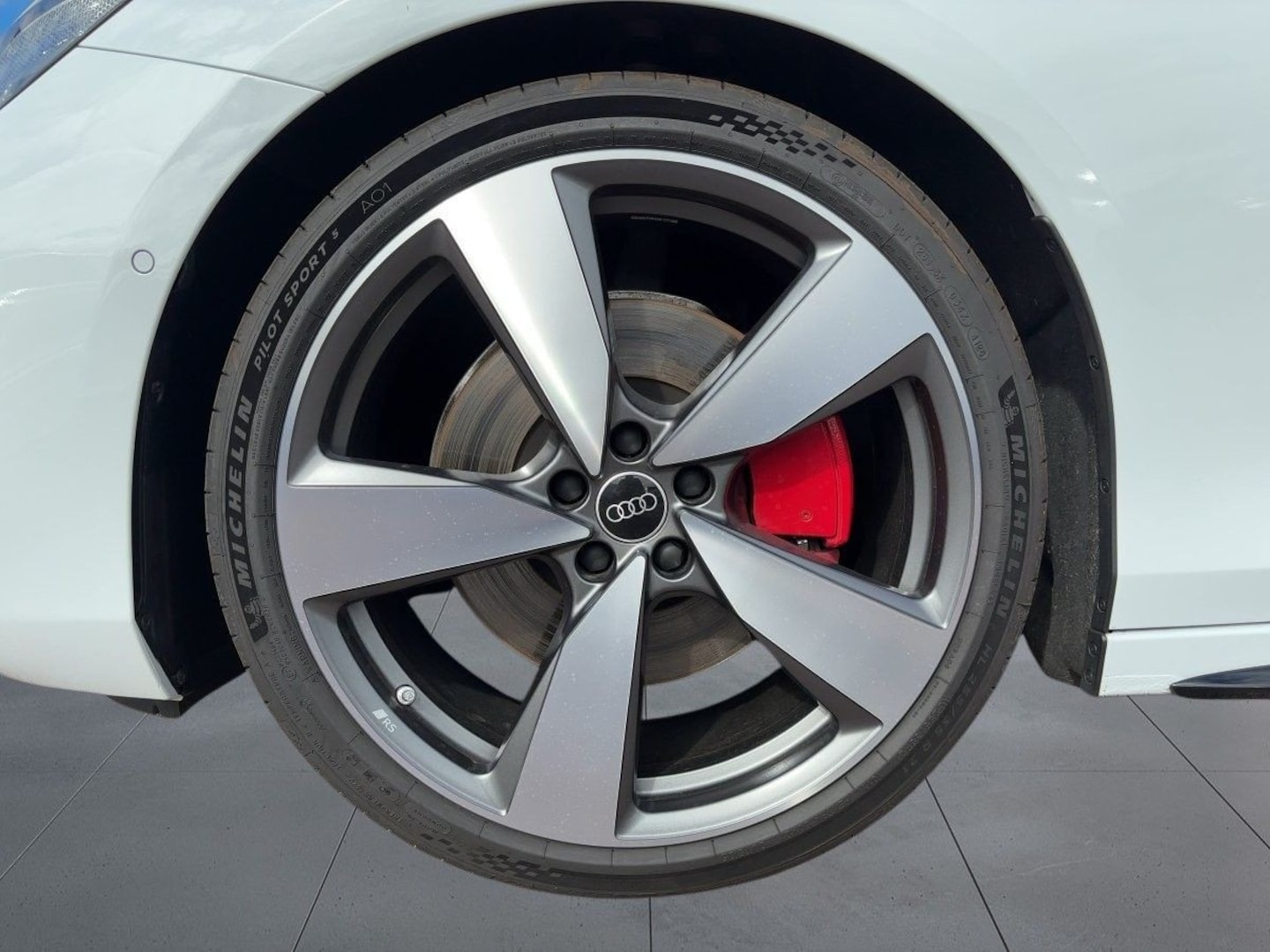 Bild über Audi A6 Avant edition one TDI quattro 150 kW S tronic - für weitere Informationen kontaktieren Sie den Audi Partner