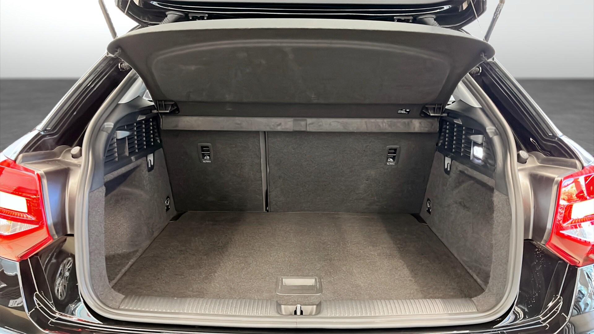 Image about Audi Q2 Q2 35 TFSI Proline advanced 150 hk 6-växlad