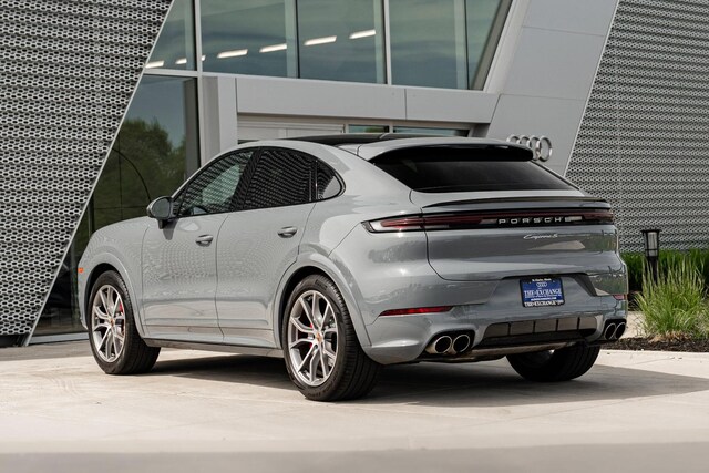 2025 Porsche Cayenne Hybrid