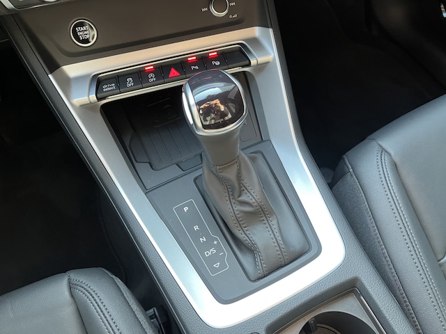 Audi Q3 40 TFSI quattro Premium 137 186 kW hp Tiptronic 10