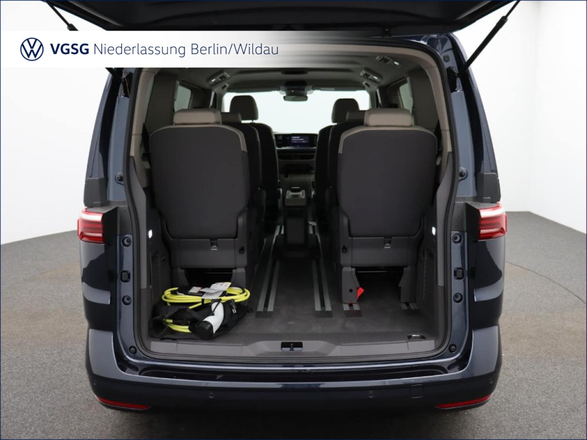 Volkswagen Multivan Basis-Modell