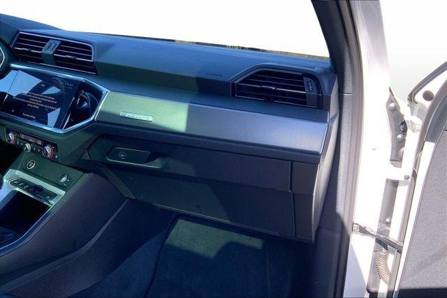2023 Audi Q3 Premium - Photo 16