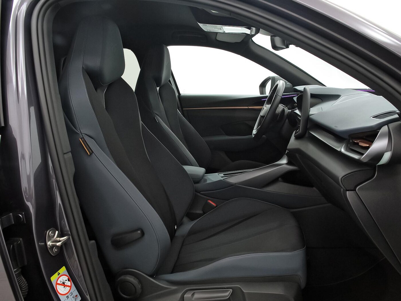 CUPRA Terramar 1.5 TSI e-Hybrid DSG 150 kW (204 CV) — photo 6