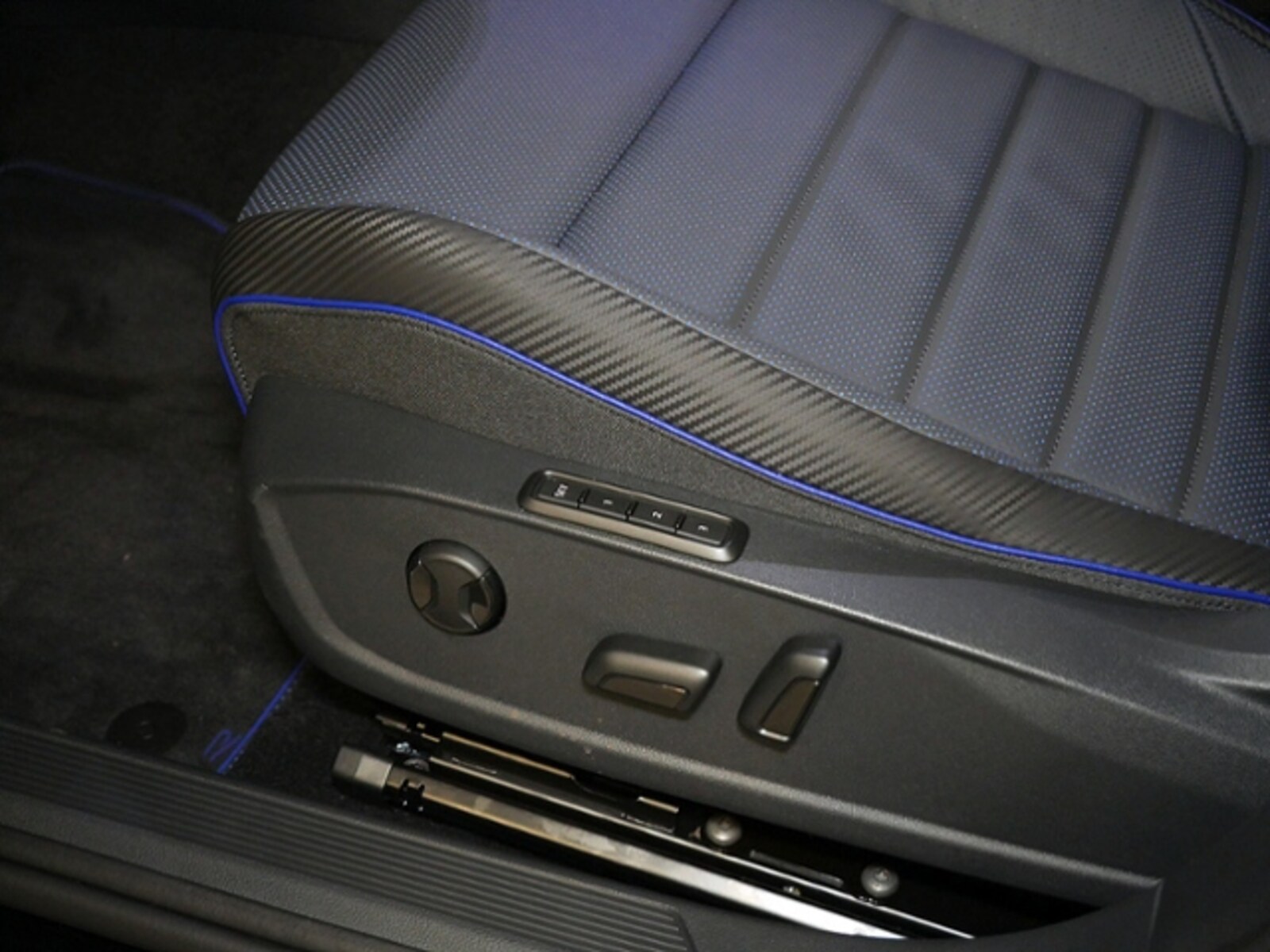 Volkswagen Golf Variant – Bild 17