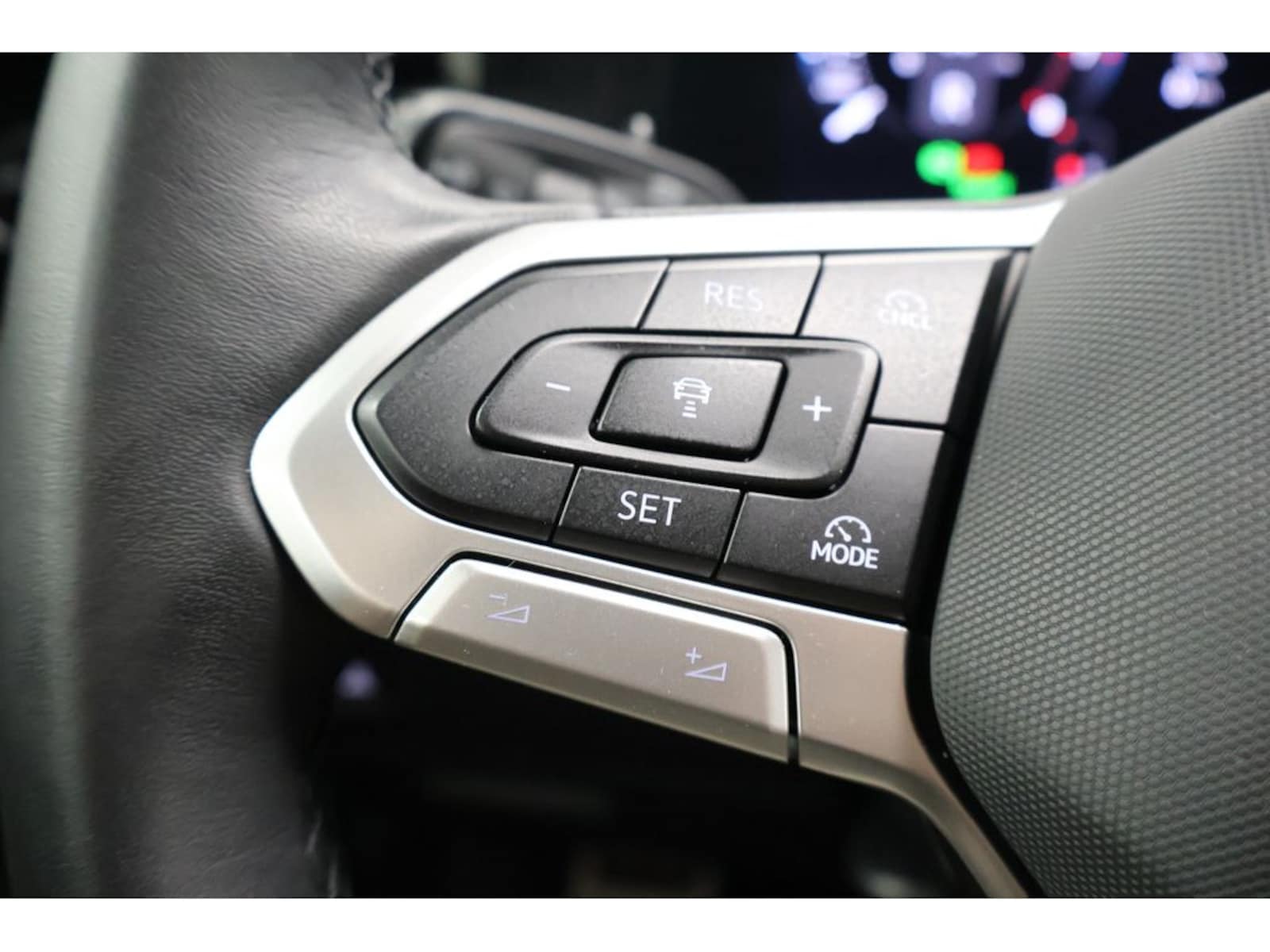Volkswagen Tiguan – Bild 18