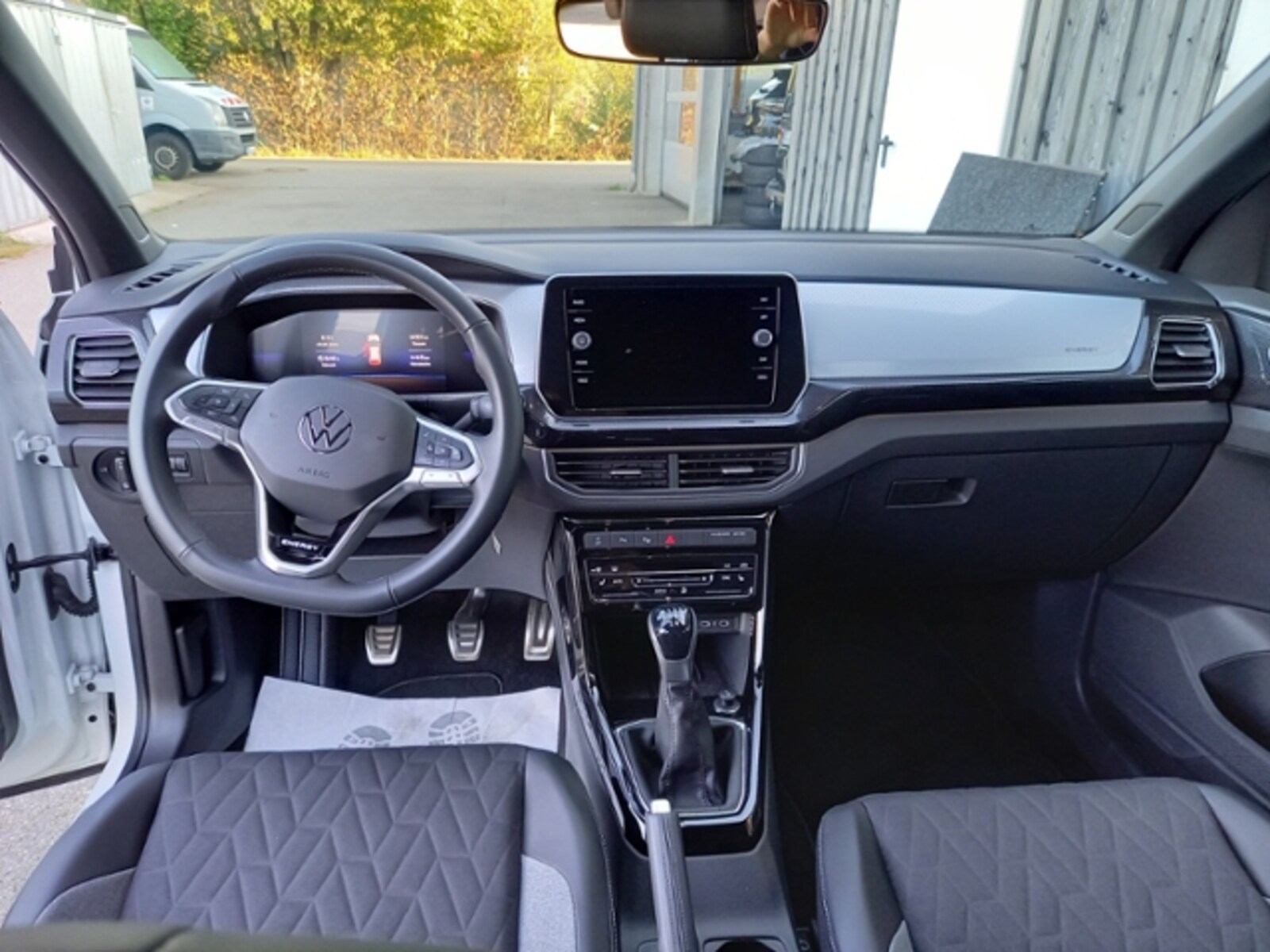 Volkswagen T-Cross – Bild 10