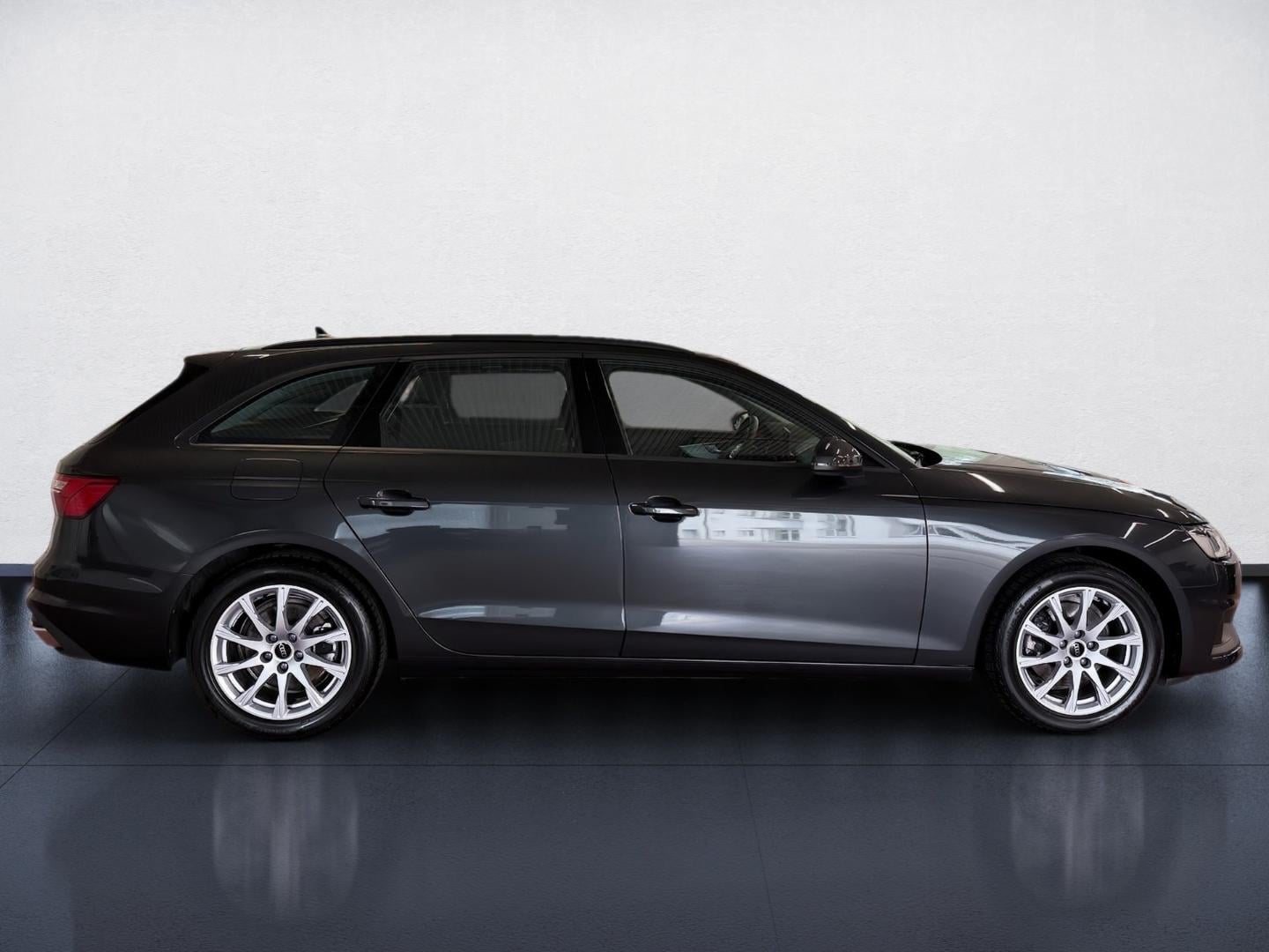 Bild über Audi A4 Avant 30 TDI S tronic - für weitere Informationen kontaktieren Sie den Audi Partner