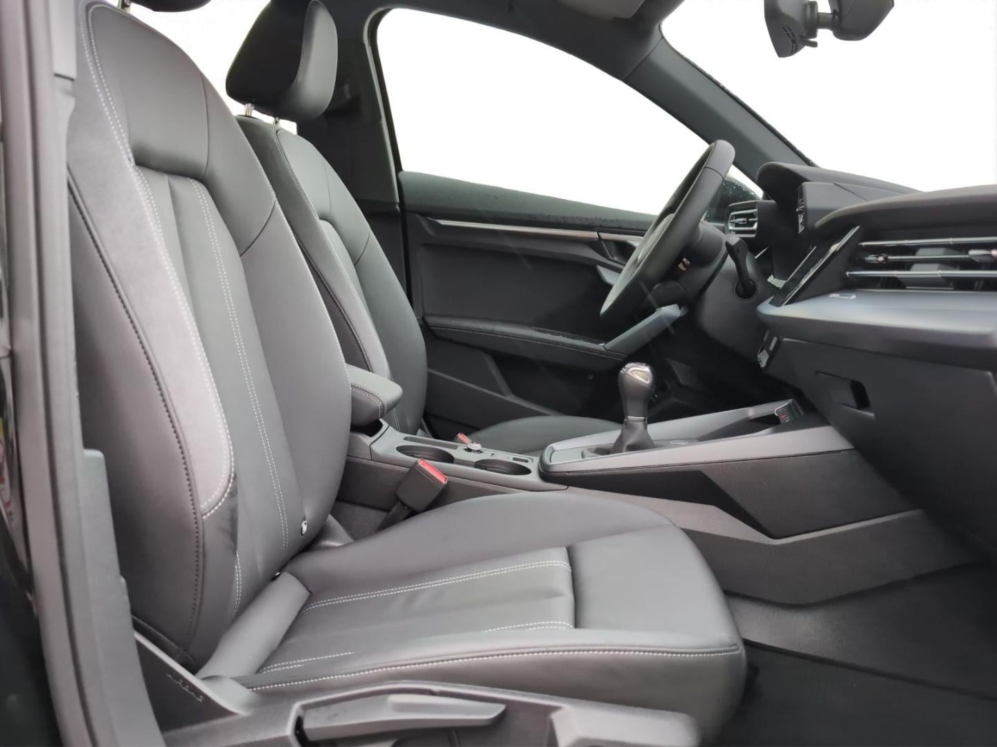 Bild über Audi A3 allstreet TFSI Schaltgetriebe - für weitere Informationen kontaktieren Sie den Audi Partner