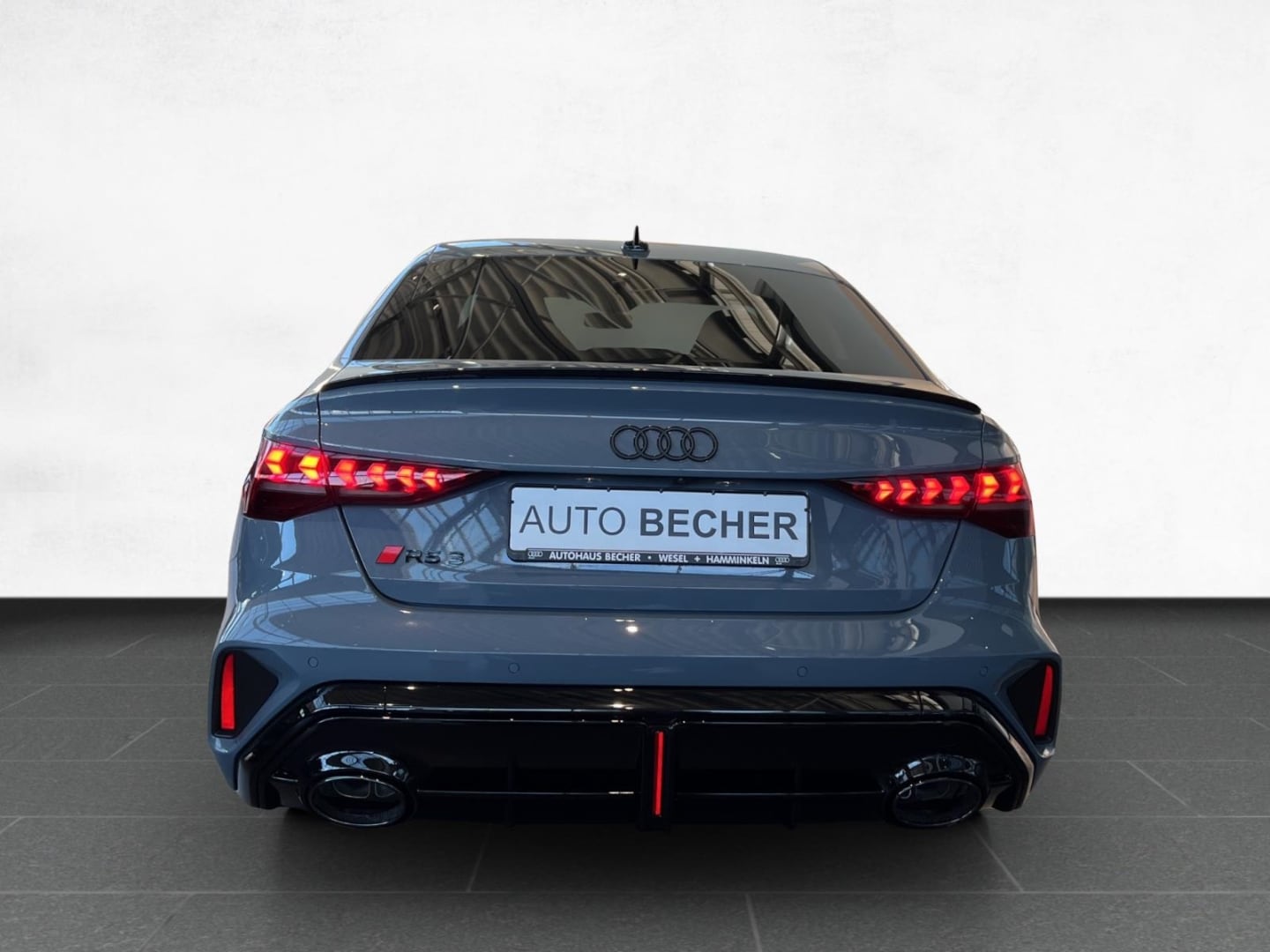 Image about Audi RS 3 Limousine TFSI quattro S tronic