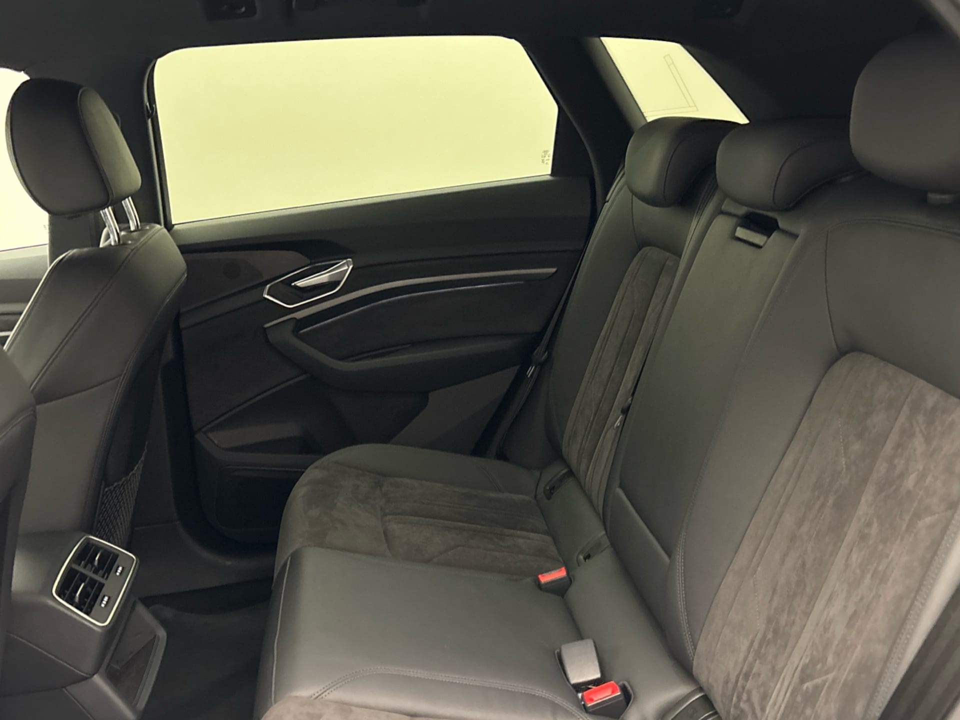 Audi e-tron advanced
