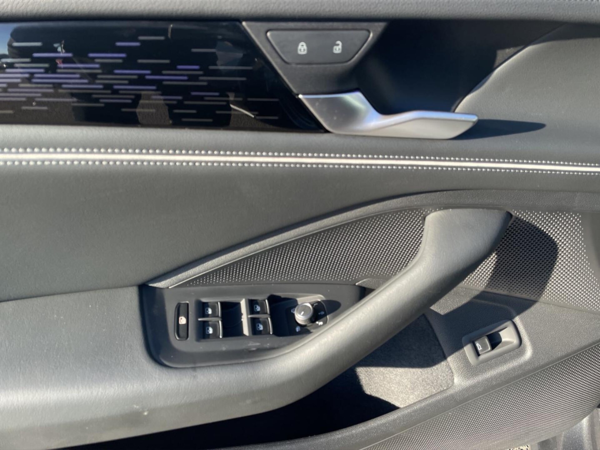 Volkswagen Passat Elegance