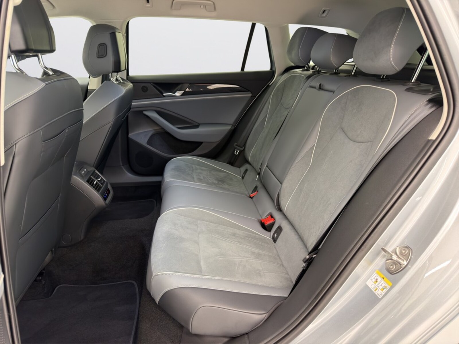 Volkswagen Passat – Bild 12