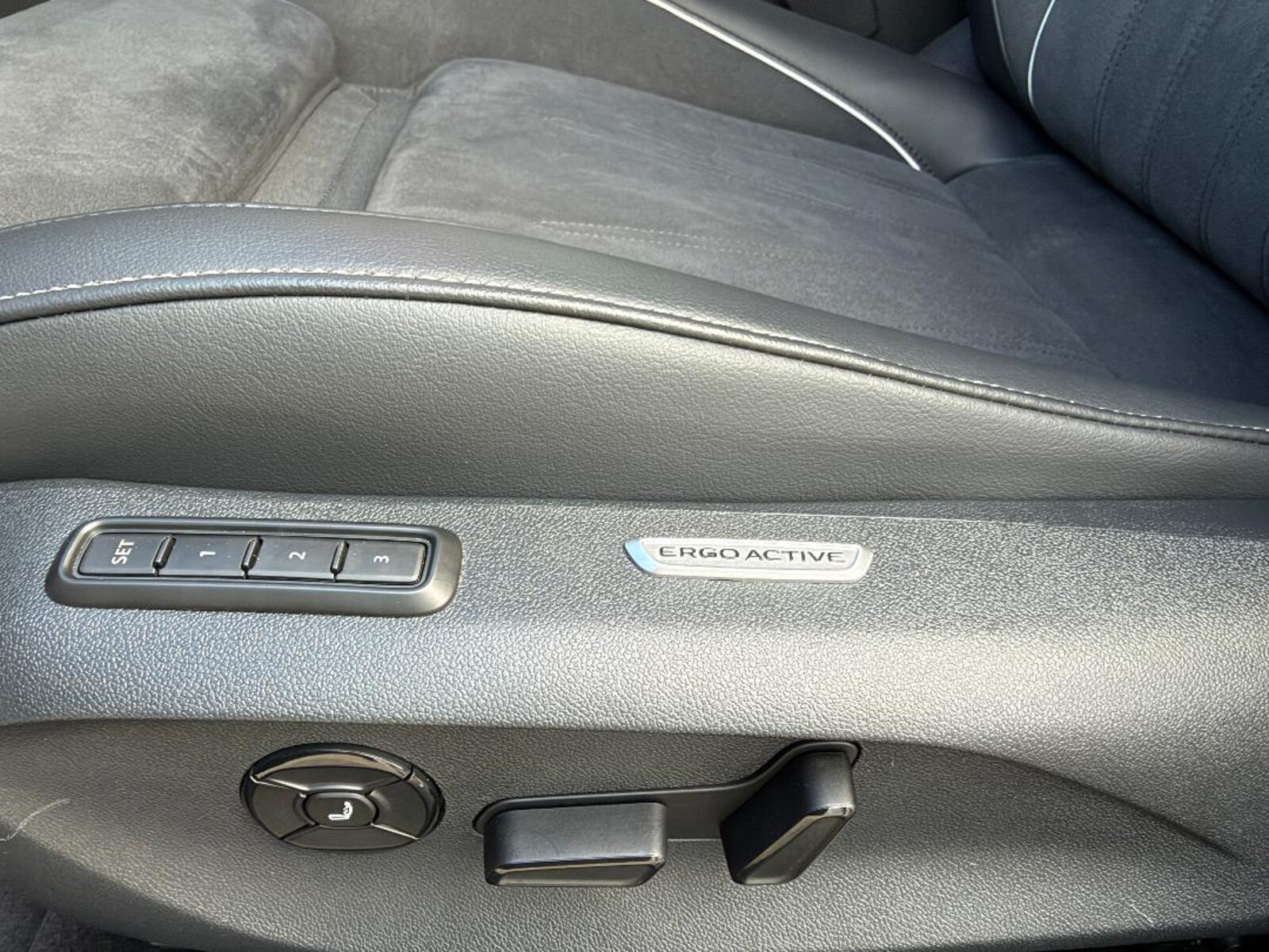 Volkswagen Passat – Bild 17
