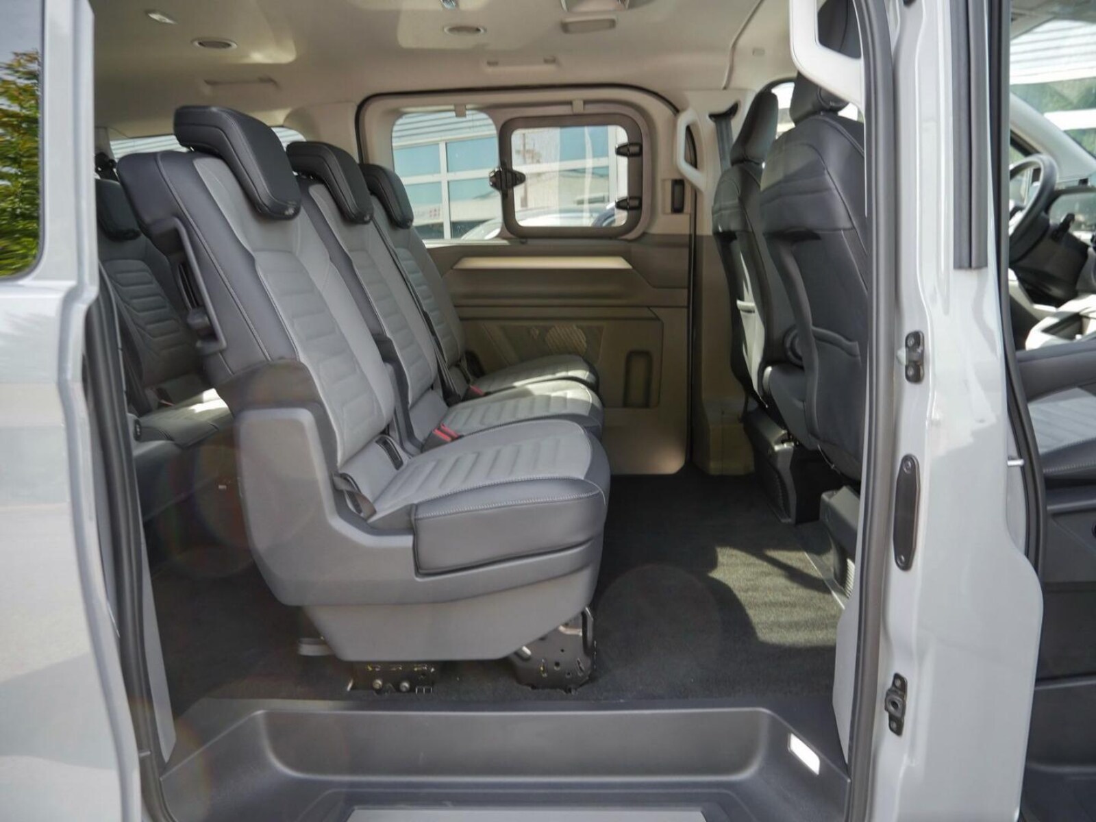 Volkswagen e-Caravelle Langer Radstand – Bild 17