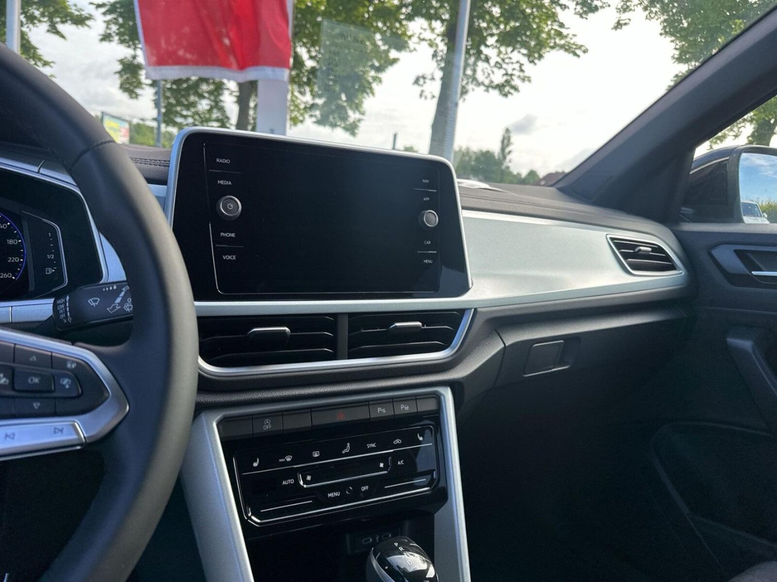 Volkswagen T-Roc – Bild 13
