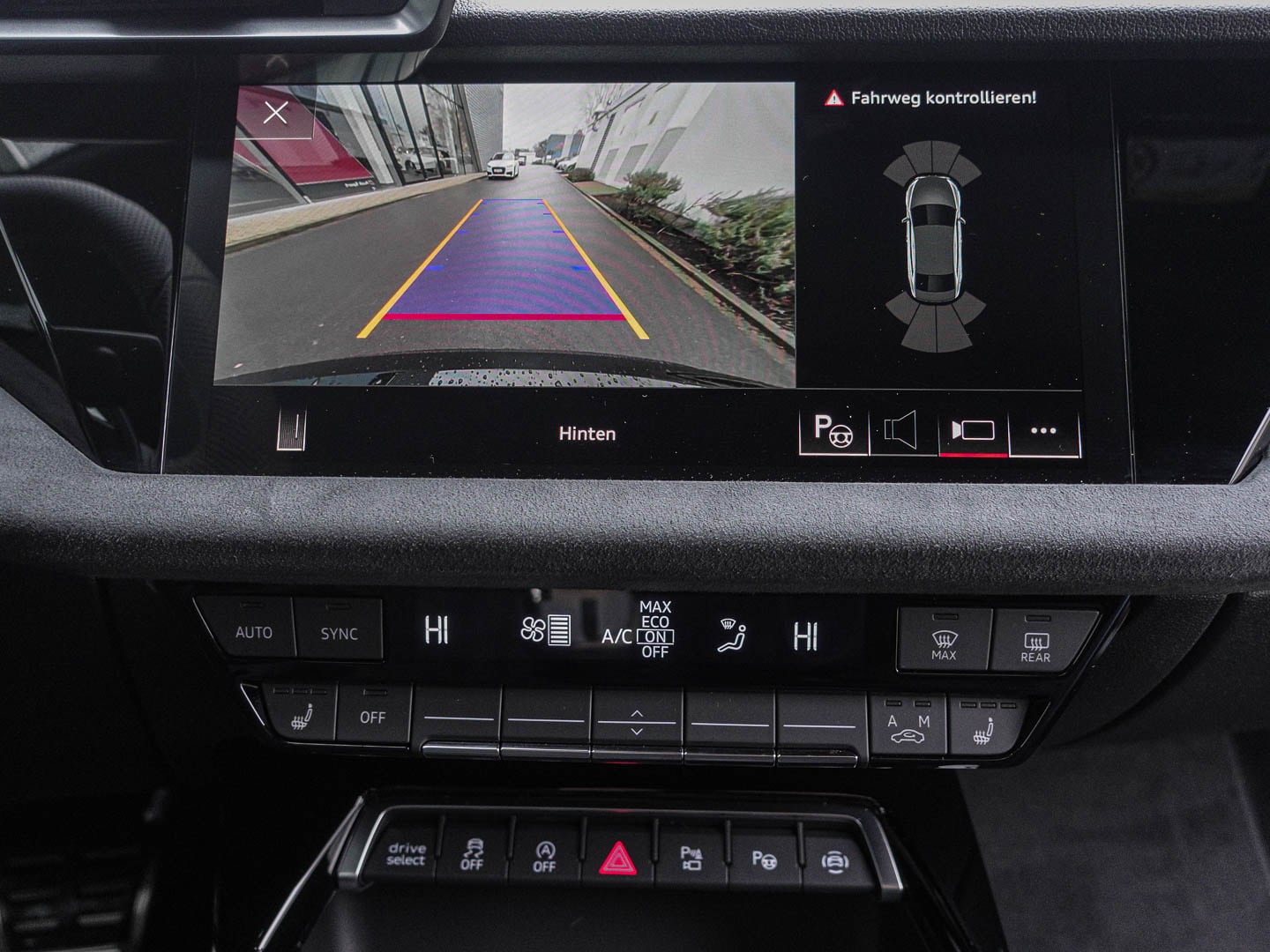 Image about Audi RS 3 Limousine TFSI quattro S tronic