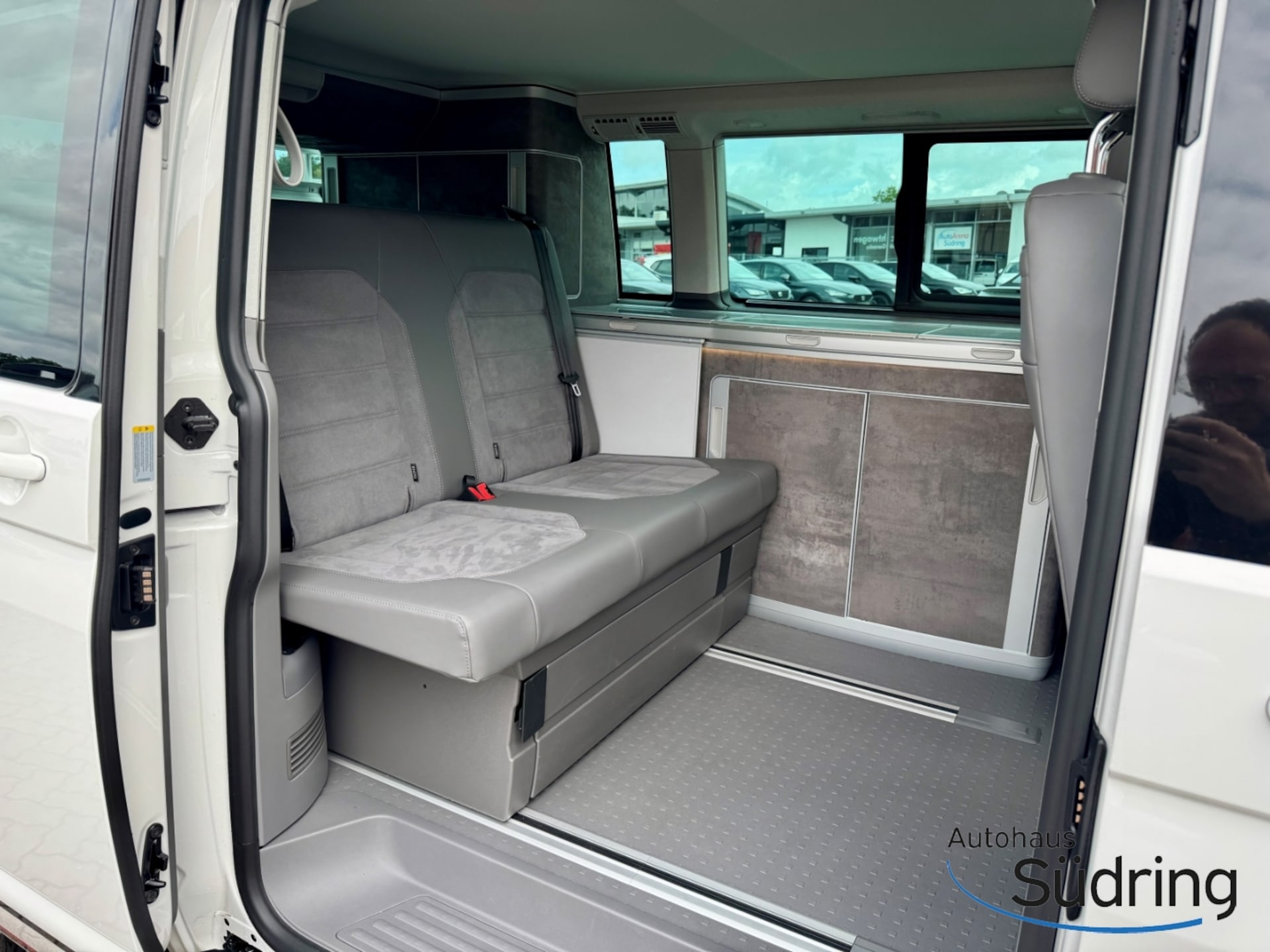 Volkswagen T6.1 California Ocean