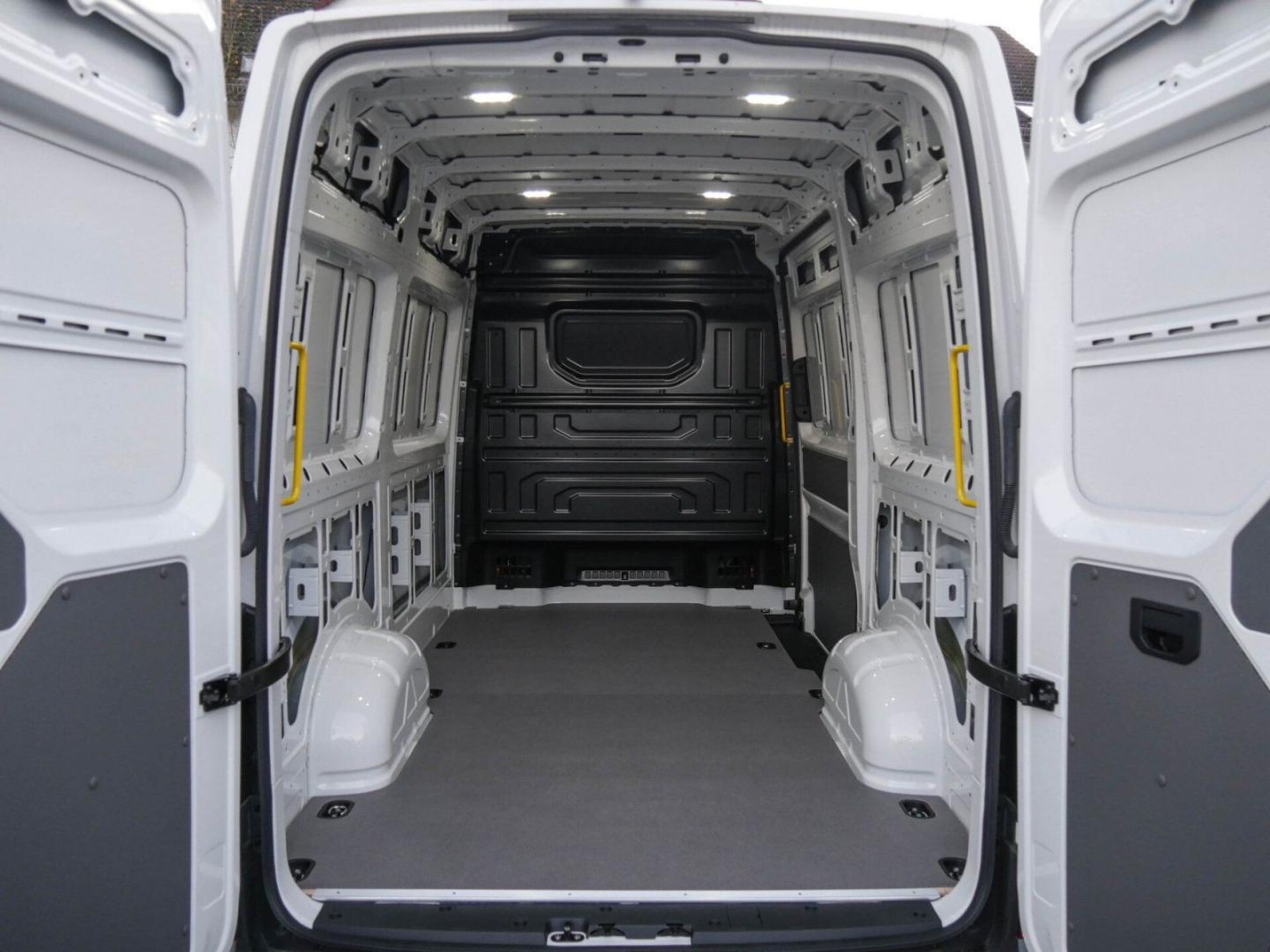 Volkswagen Crafter Kasten mittlerer Radstand
