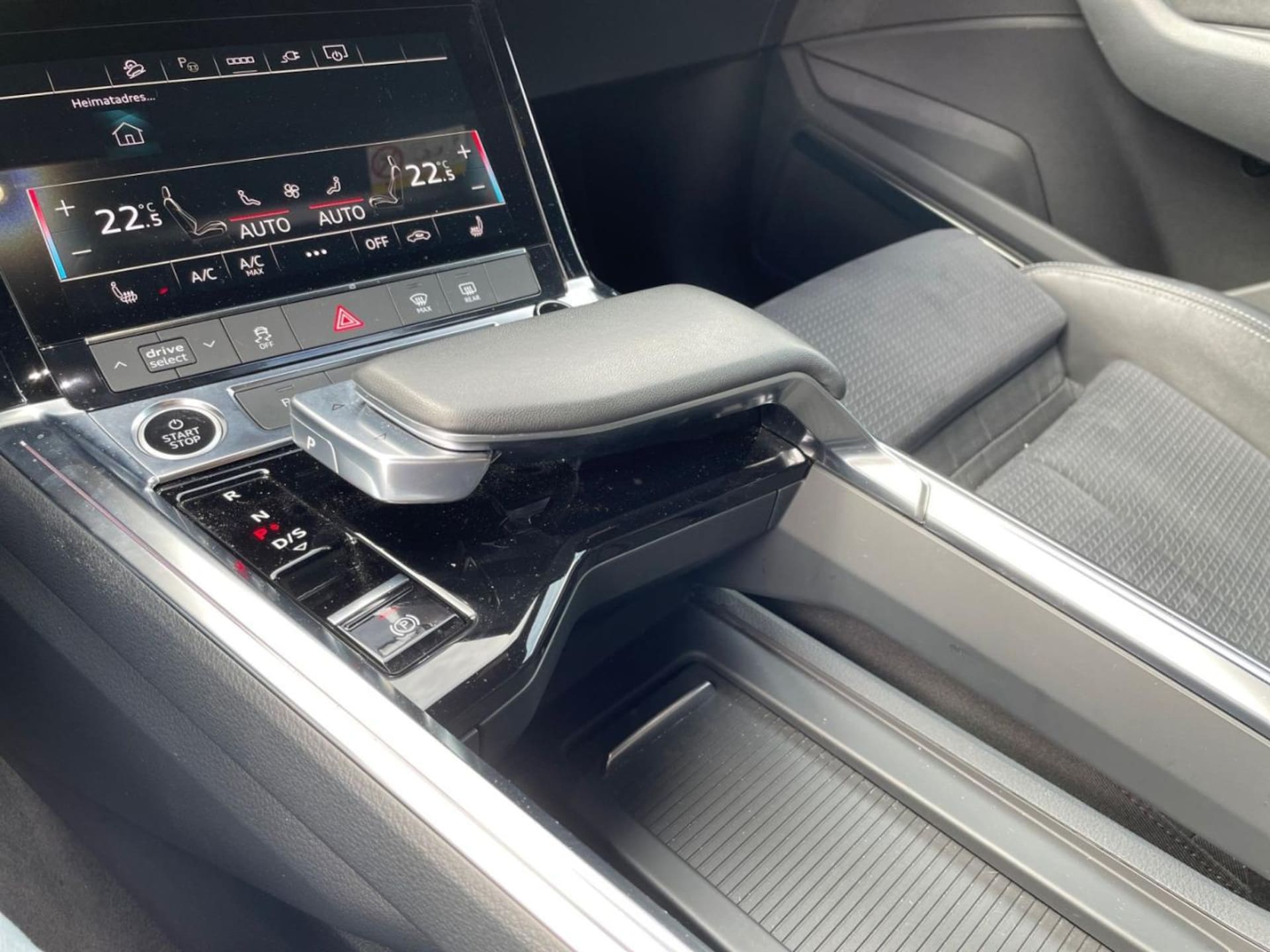 Audi Q8 Sportback e-tron Advanced