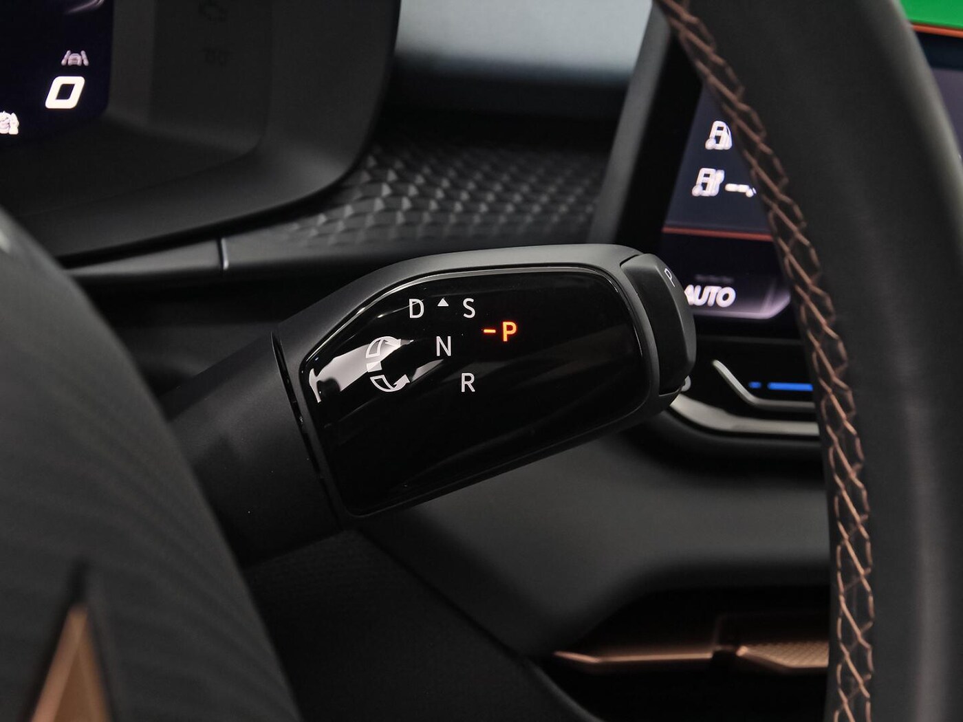 CUPRA Terramar 1.5 TSI e-Hybrid DSG 150 kW (204 CV) — photo 16