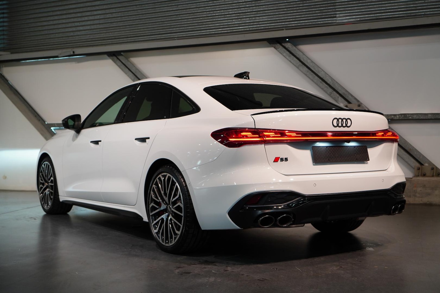Image about Audi S5 Sedan TFSI quattro 270 kW S tronic