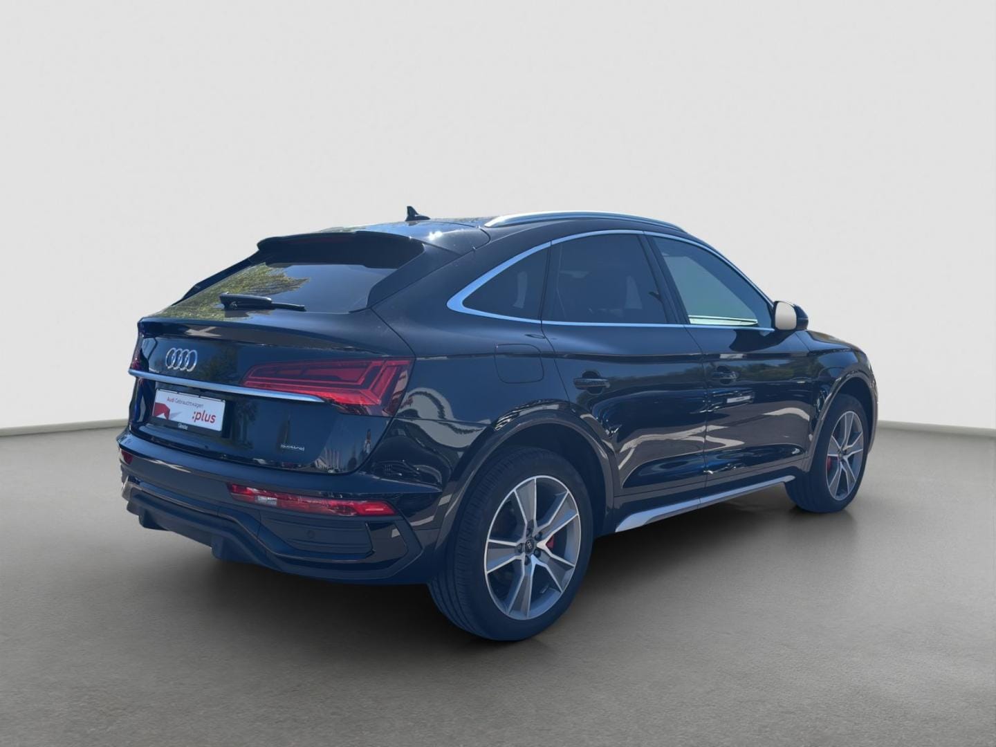 Bild über Audi Q5 Sportback TFSI e advanced 50 TFSI e quattro S tronic - für weitere Informationen kontaktieren Sie den Audi Partner