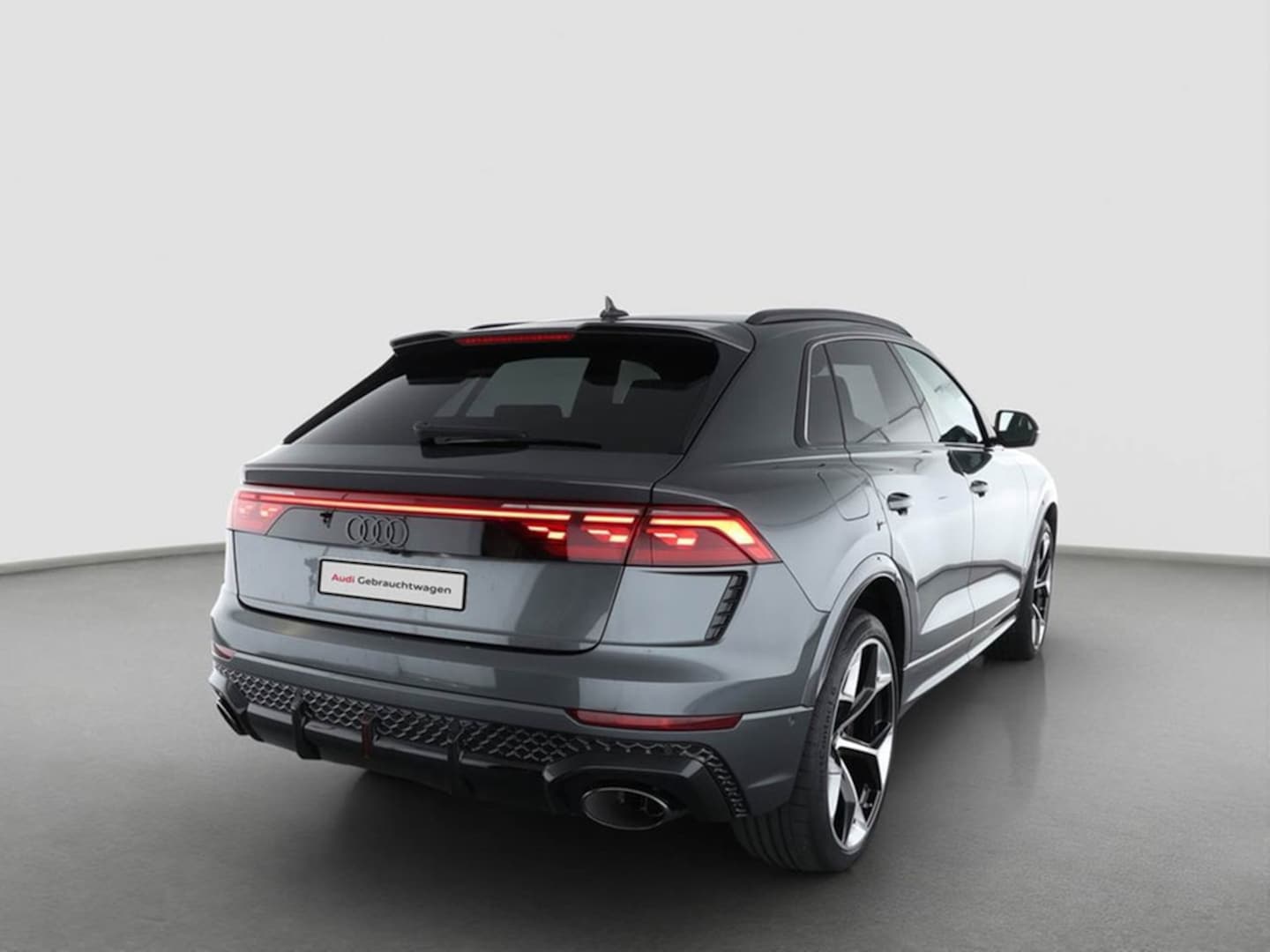 Bild über Audi RS Q8 SUV TFSI quattro 471 kW tiptronic - für weitere Informationen kontaktieren Sie den Audi Partner