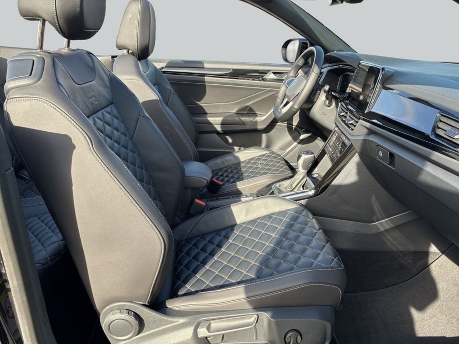 Volkswagen T-Roc Cabriolet – Bild 12