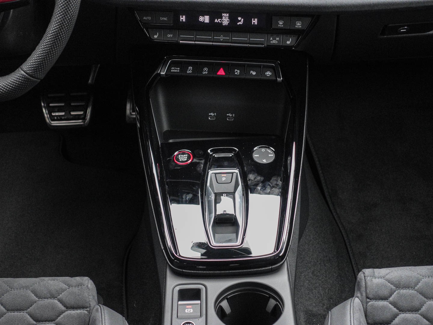 Image about Audi RS 3 Limousine TFSI quattro S tronic