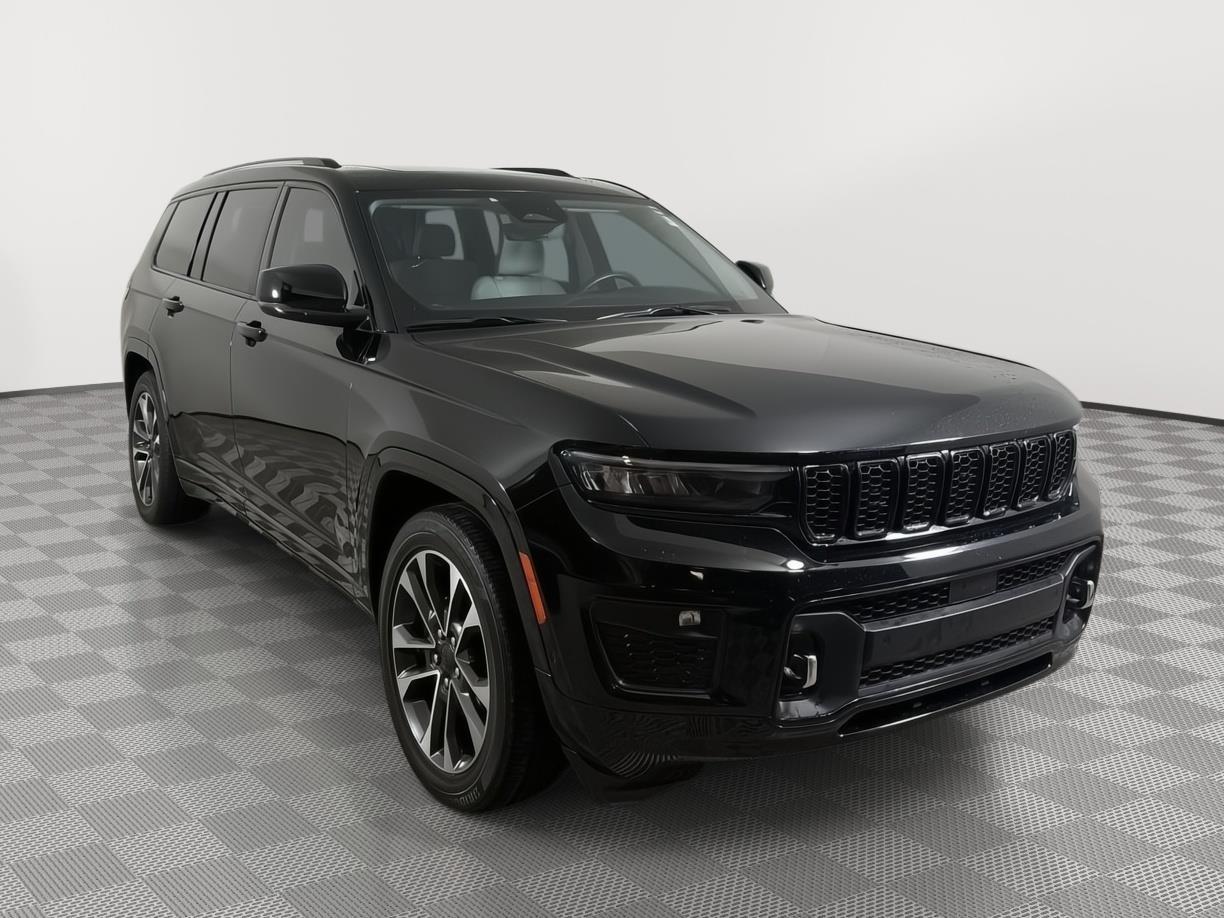 2021 Jeep Grand Cherokee L Overland's photo