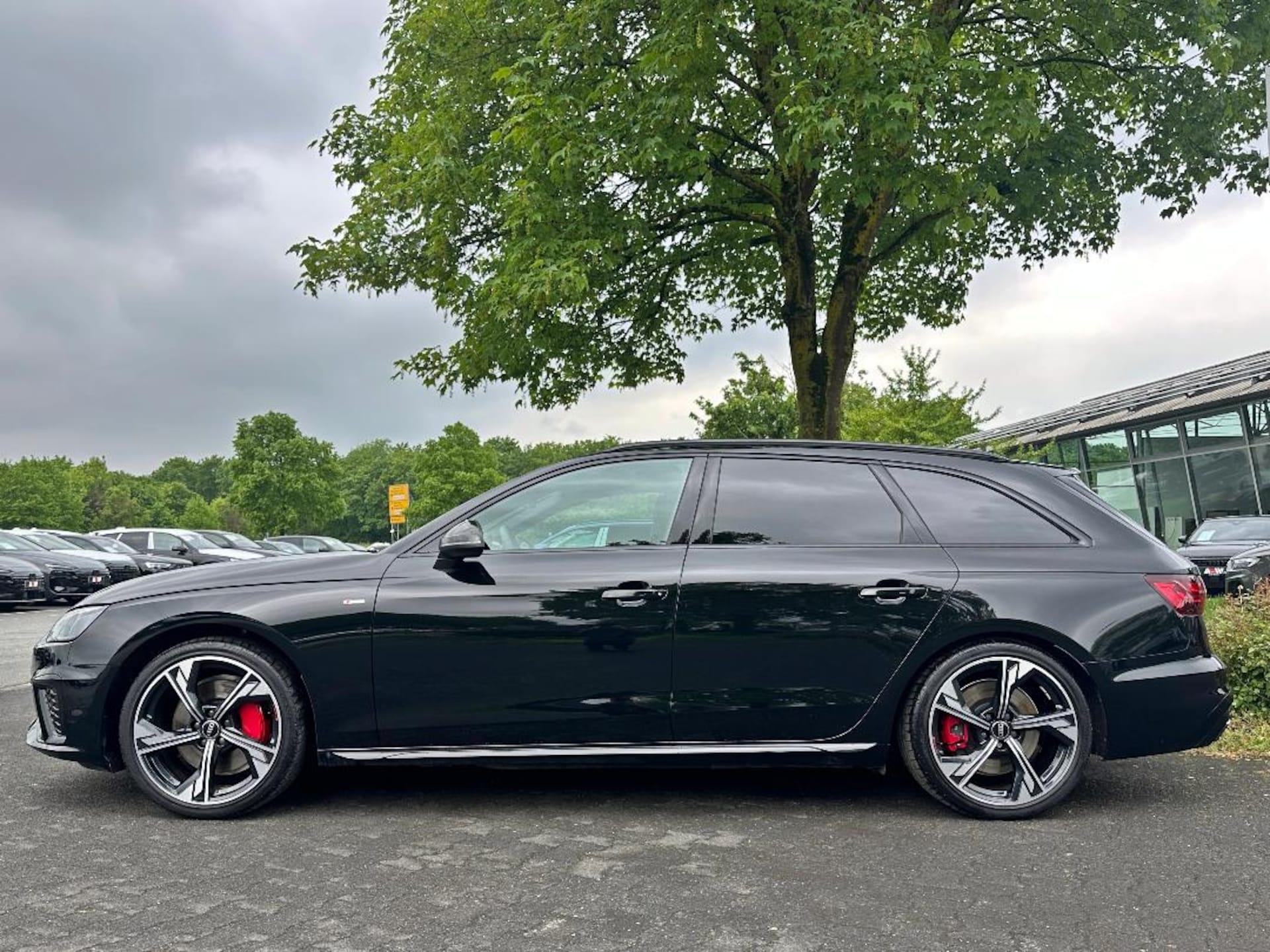 Audi A4 Avant S line
