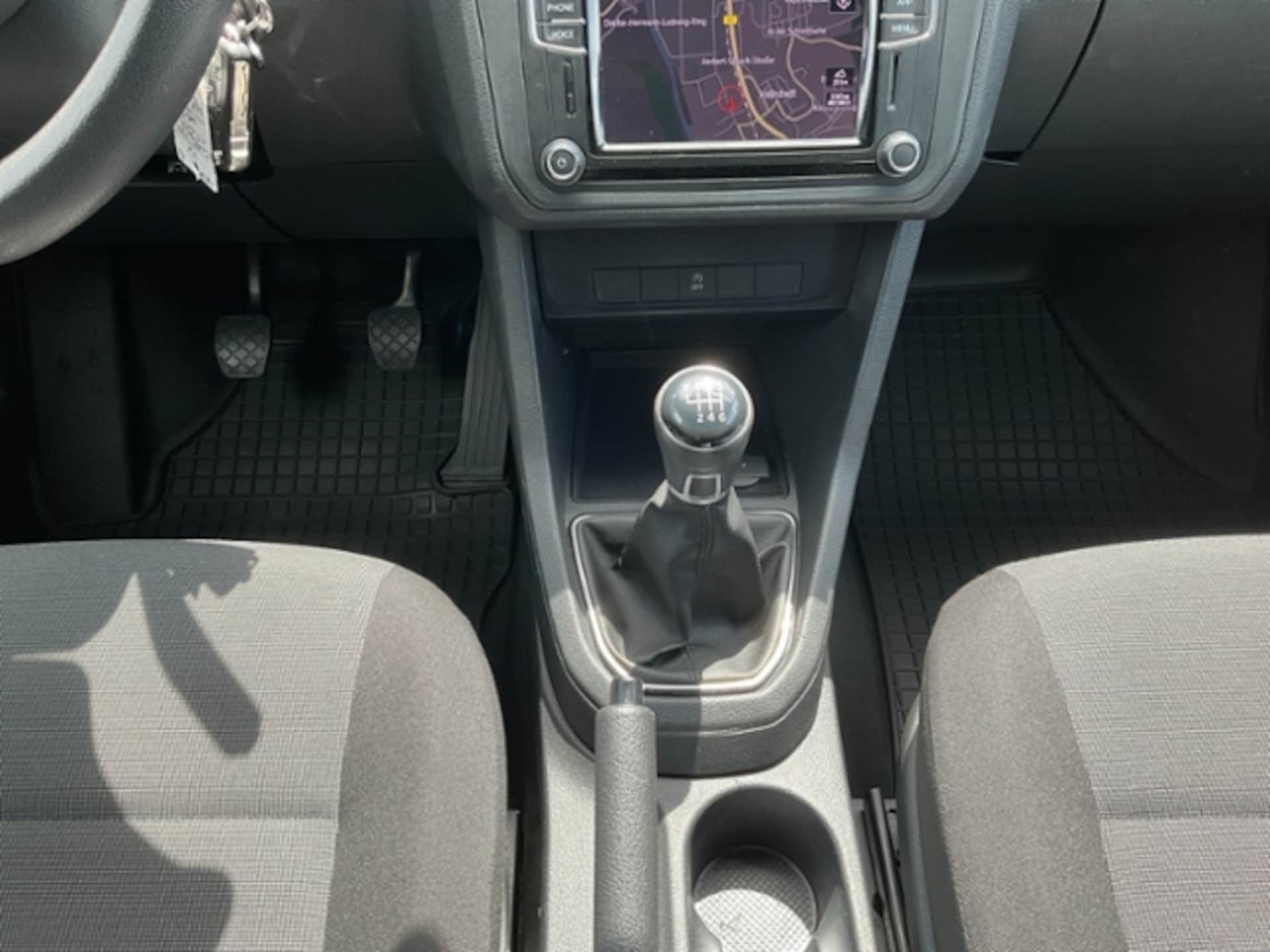 Volkswagen Caddy Maxi Kombi Basis-Modell