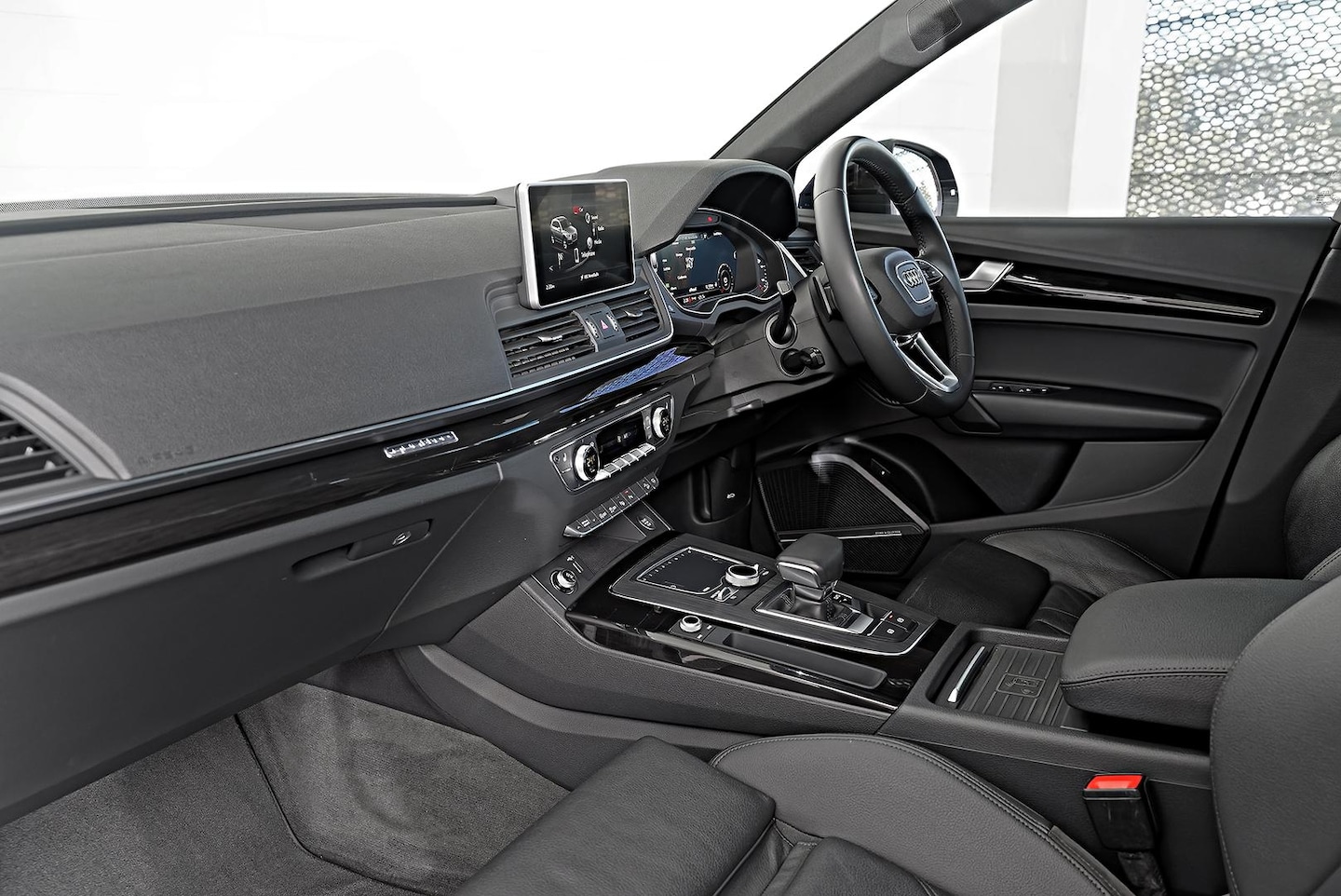 Image about Audi Q5 sport 40 TDI quattro S tronic