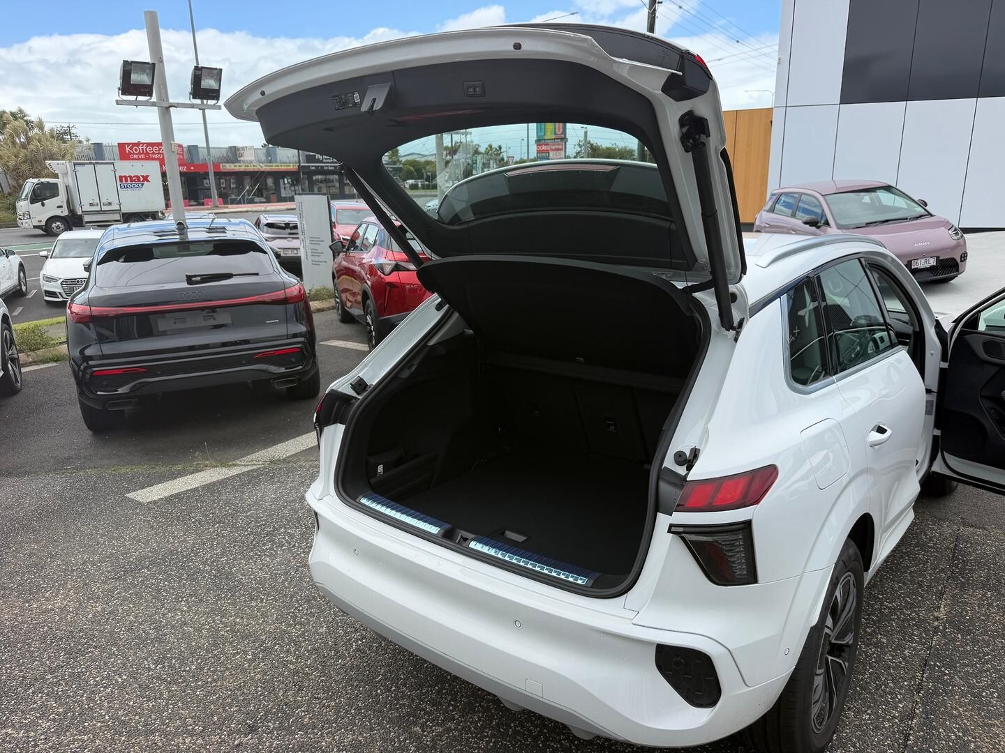 Image about Audi Q3 SUV TFSI 110 kW