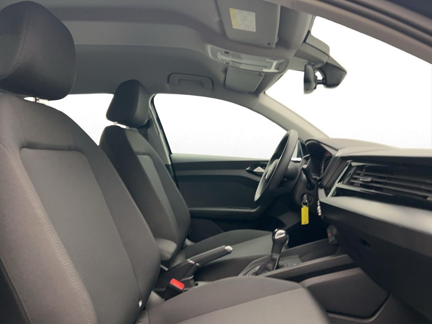 Bild über Audi A1 Sportback 30 TFSI S tronic - für weitere Informationen kontaktieren Sie den Audi Partner