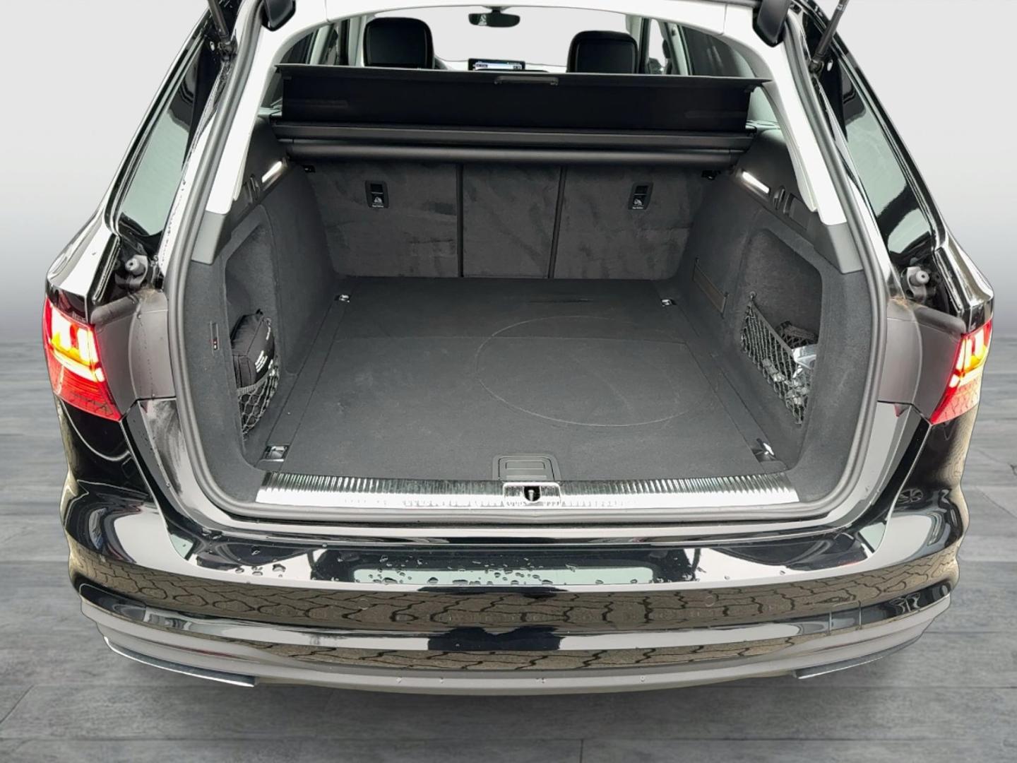 Image about Audi A4 Avant 40 TFSI S tronic