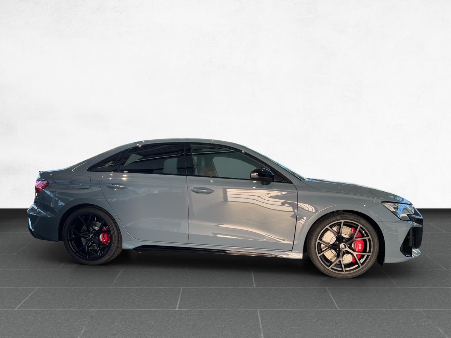 Image about Audi RS 3 Limousine TFSI quattro S tronic