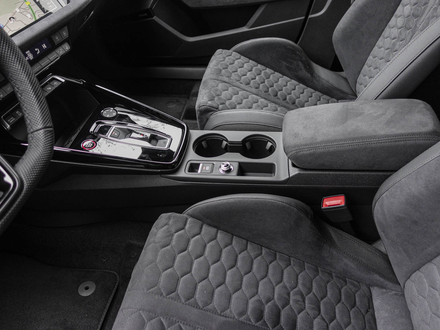 Image about Audi RS 3 Limousine TFSI quattro S tronic