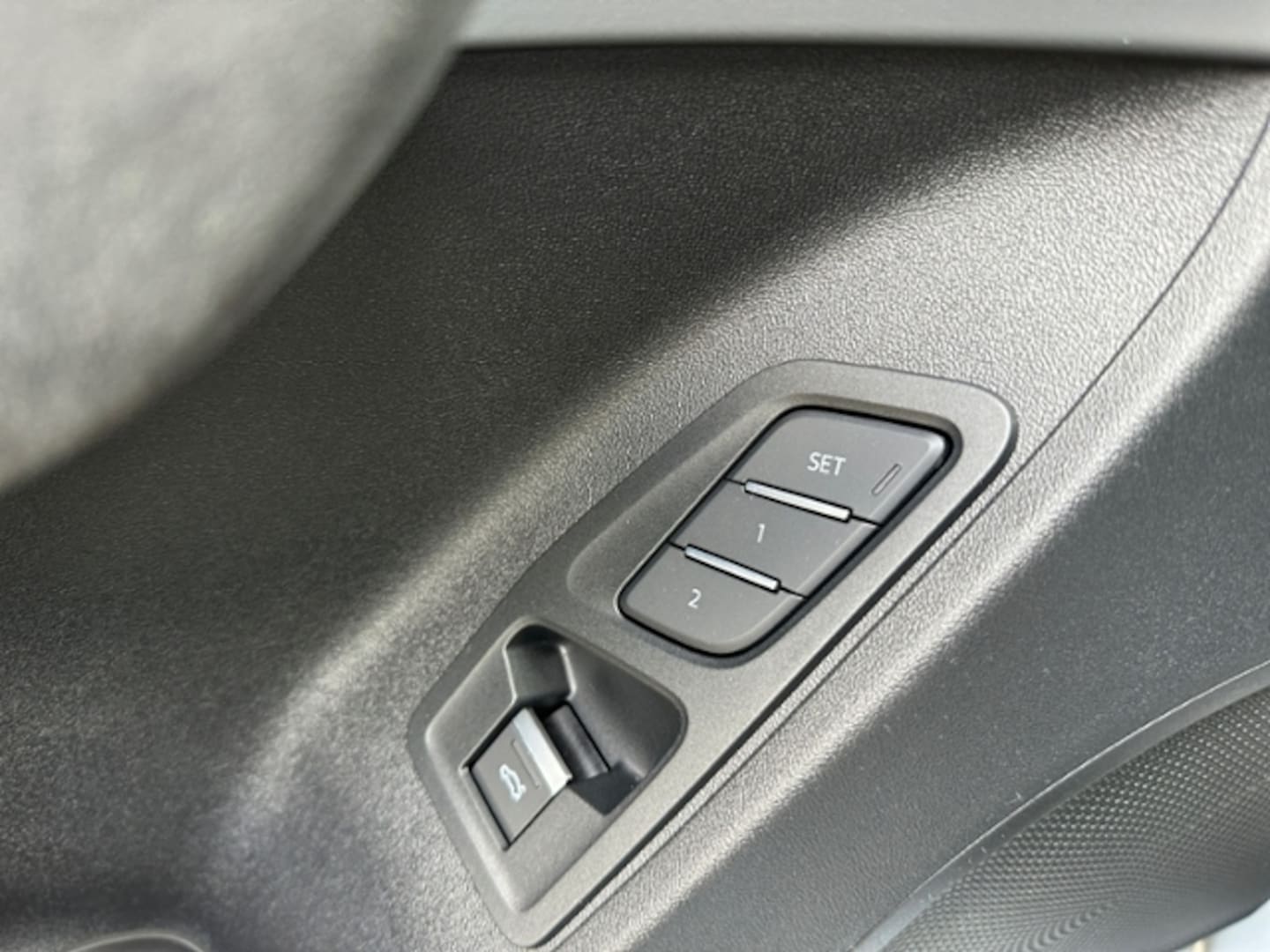 Bild über Audi Q3 SUV TFSI quattro 195 kW S tronic - für weitere Informationen kontaktieren Sie den Audi Partner