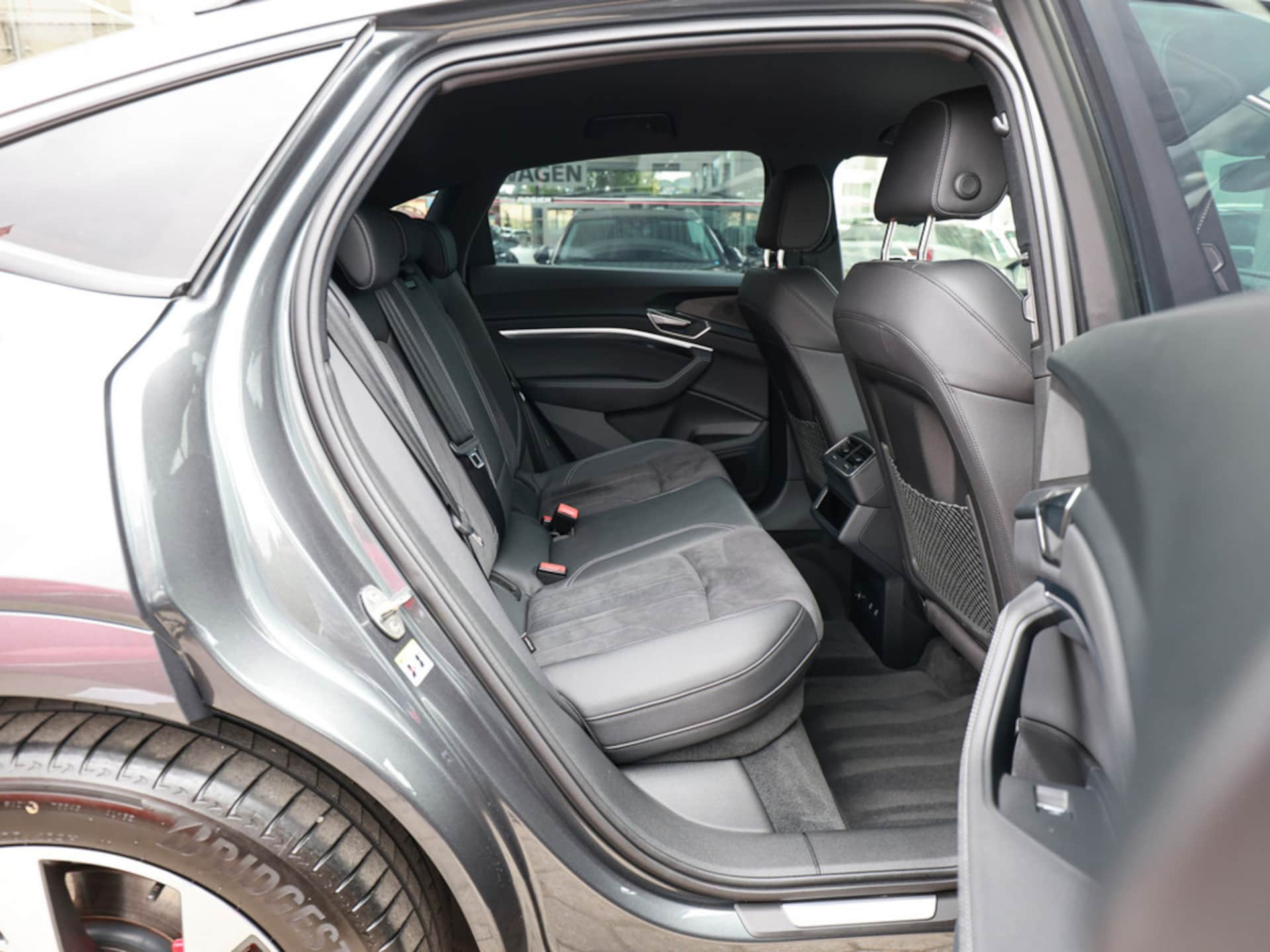 Audi Q8 Sportback e-tron S line