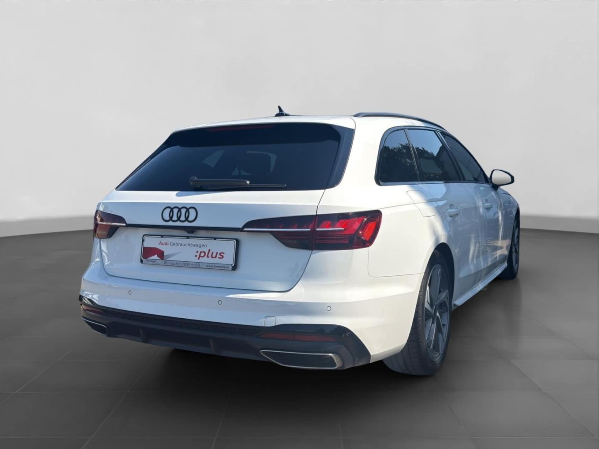 Audi A4 Avant S line