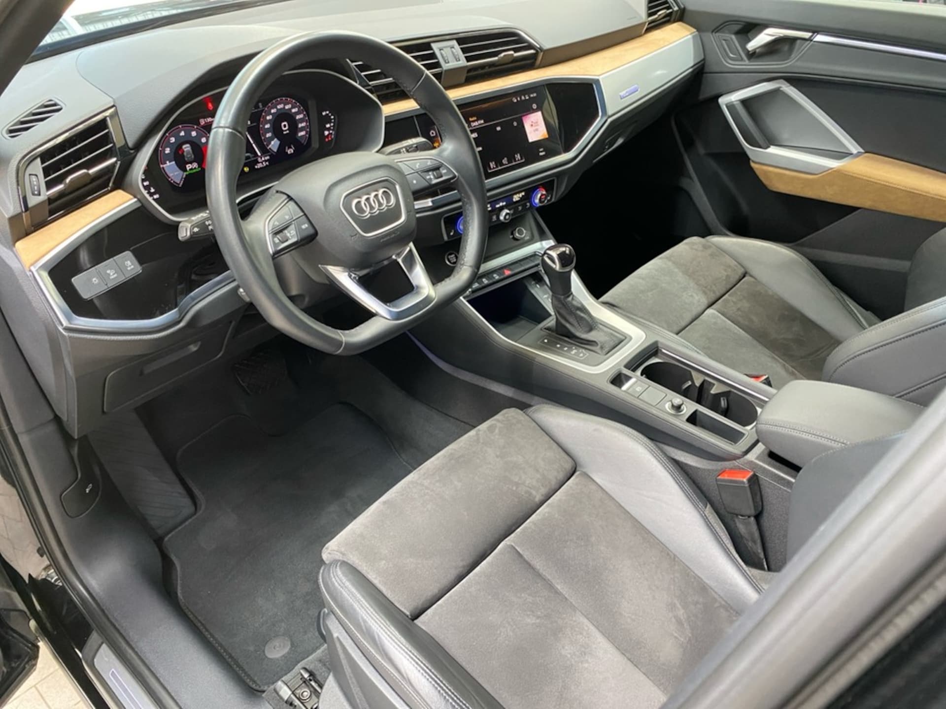 Audi Q3 SUV S line