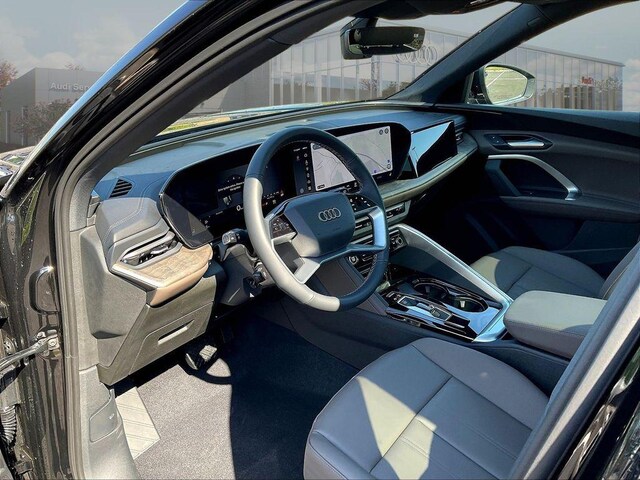 2026 Audi Q5 Premium - Photo 7