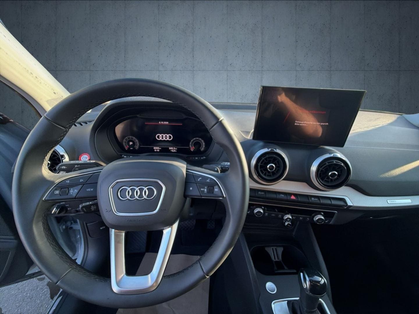 Bild über Audi Q2 advanced 35 TFSI S tronic - für weitere Informationen kontaktieren Sie den Audi Partner