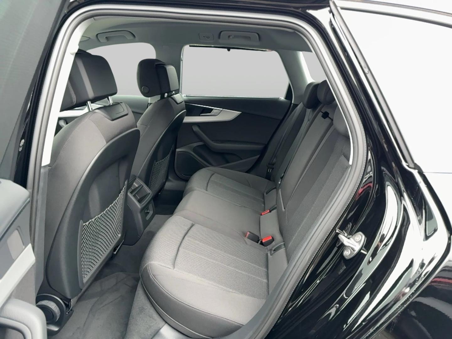 Image about Audi A4 Avant 40 TFSI S tronic
