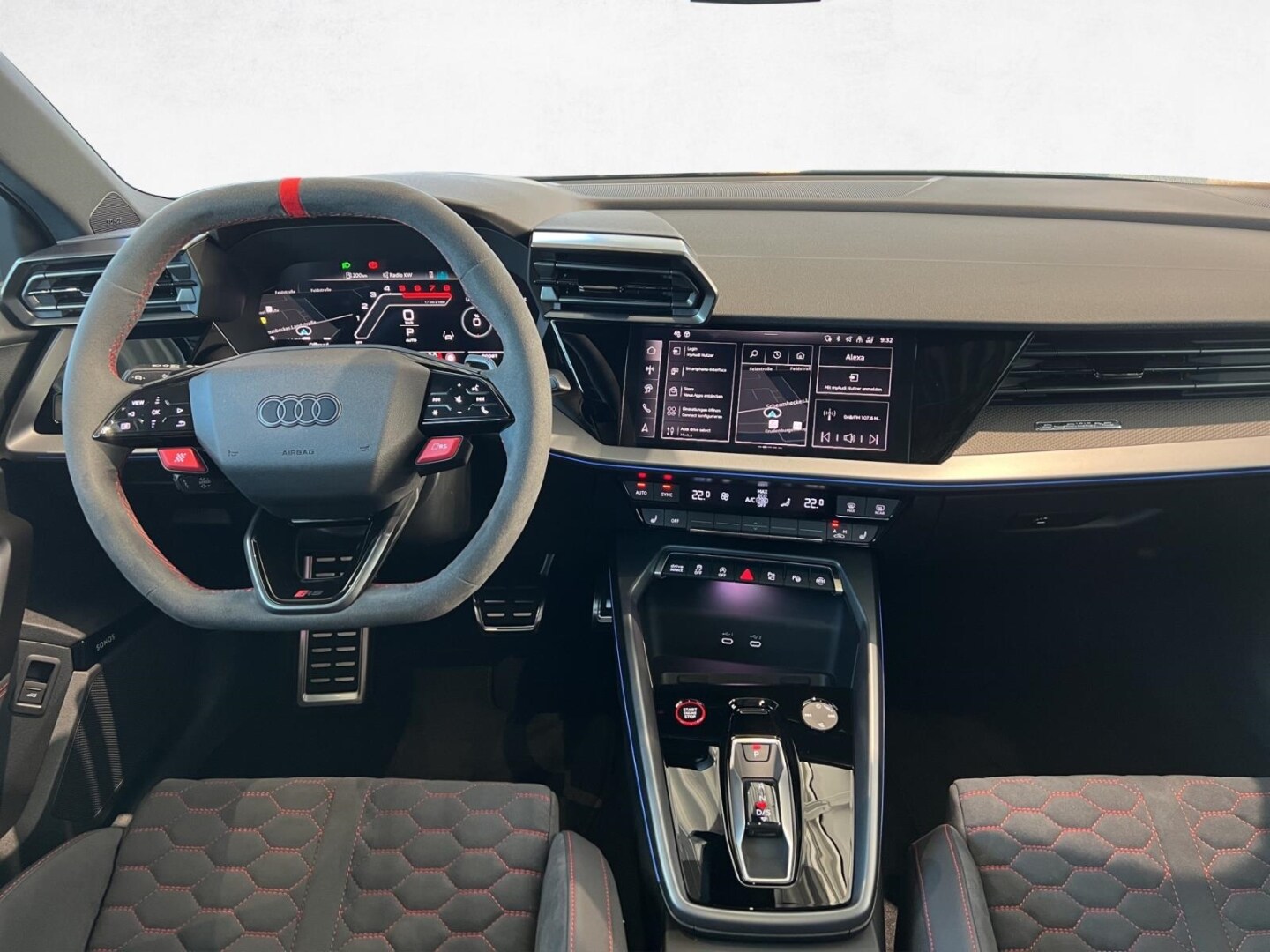 Image about Audi RS 3 Limousine TFSI quattro S tronic
