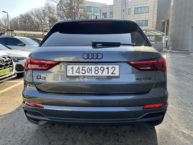 Audi Q3 40 TFSI quattro Premium 137 186 kW hp Tiptronic 5