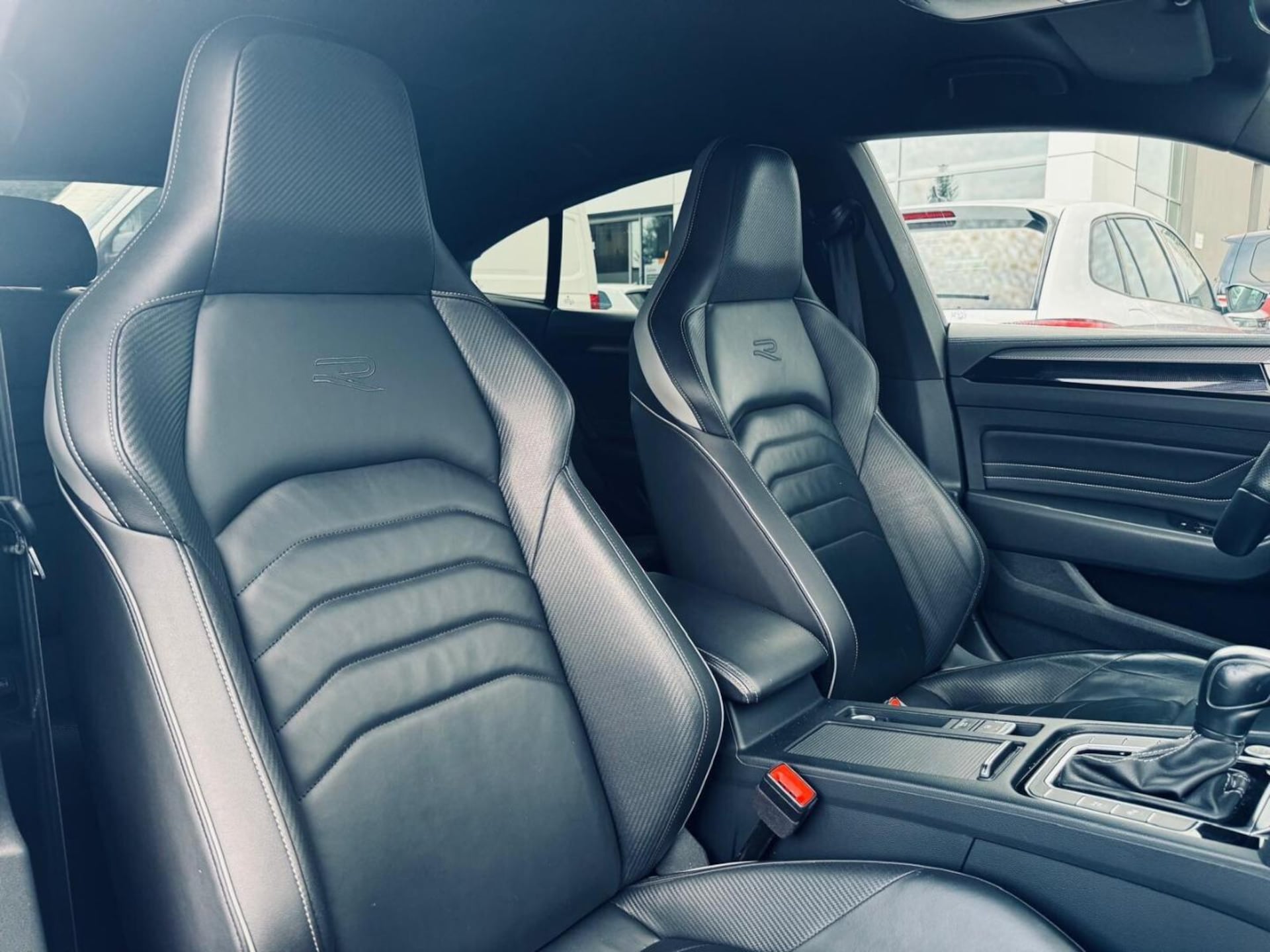 Volkswagen Arteon R-Line